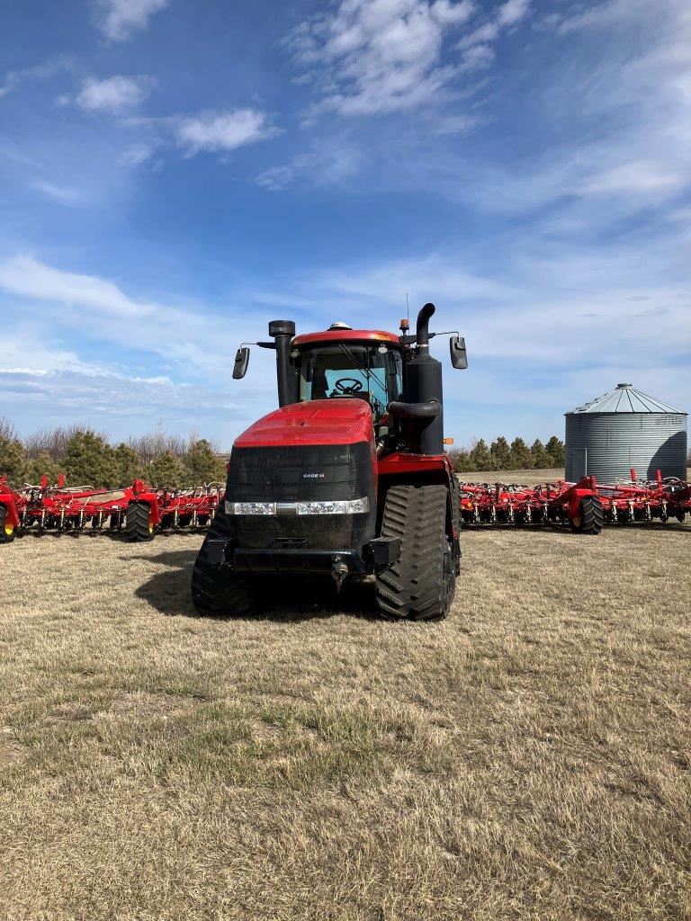 2022 Case IH STG620 Tractor