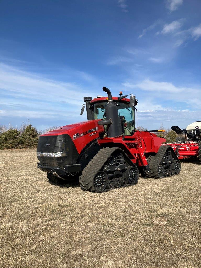 2022 Case IH STG620 Tractor