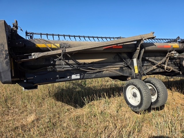 2014 MacDon FD75 Header Draper