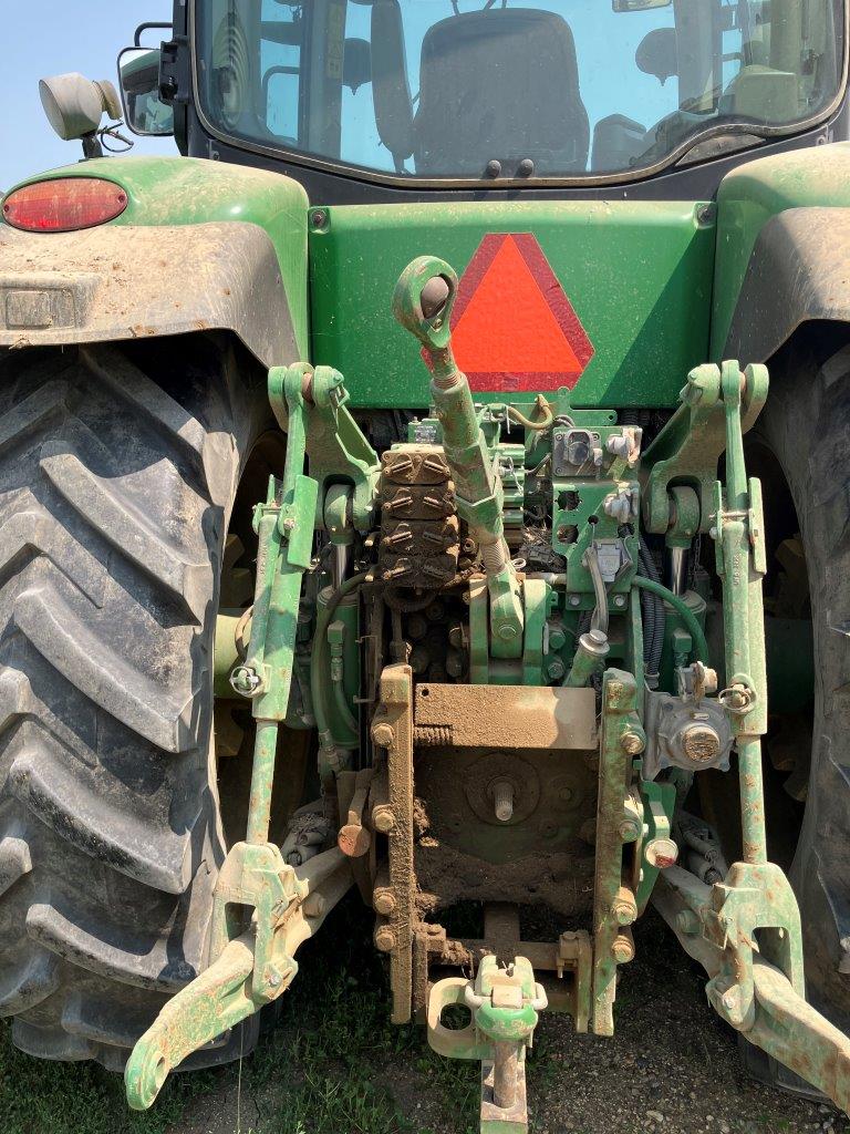 2012 John Deere 7260R Tractor