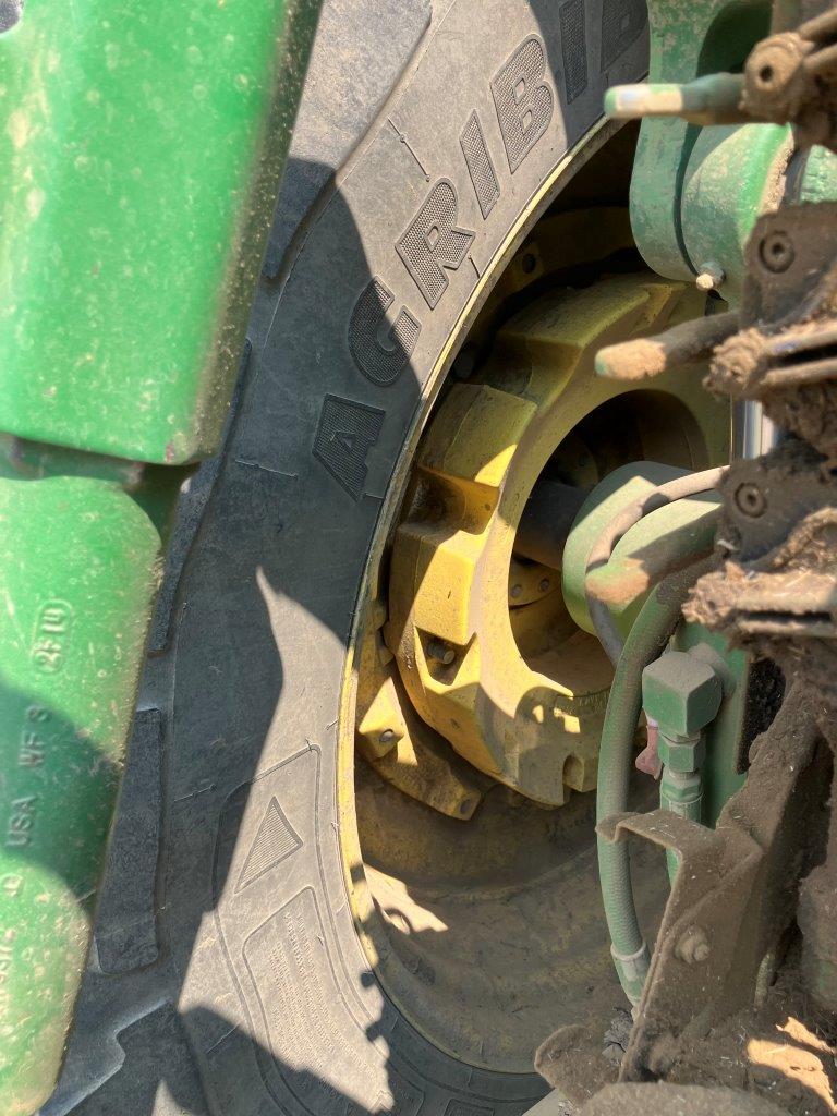 2012 John Deere 7260R Tractor