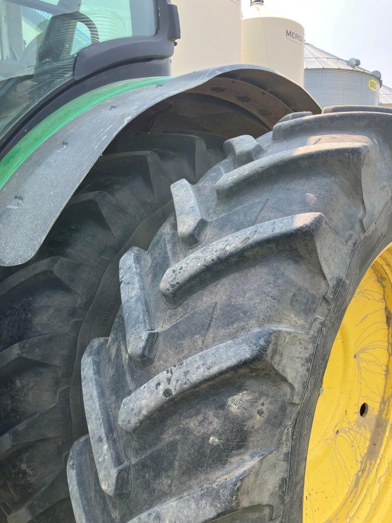 2012 John Deere 7260R Tractor