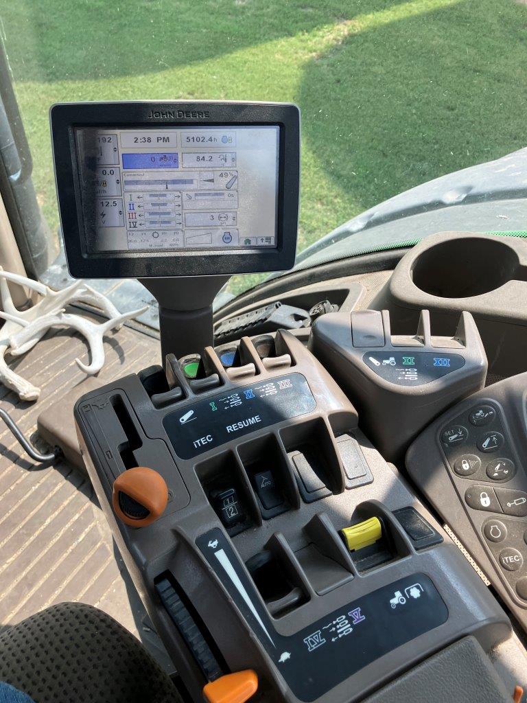 2012 John Deere 7260R Tractor