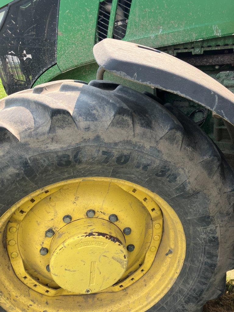 2012 John Deere 7260R Tractor