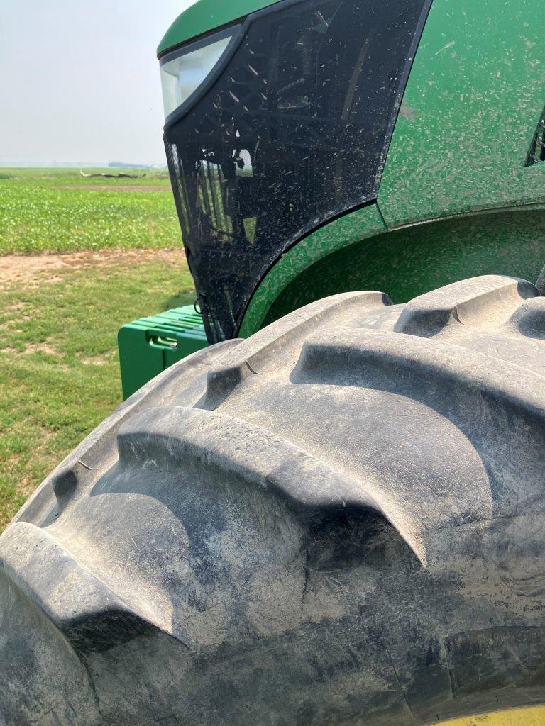 2012 John Deere 7260R Tractor