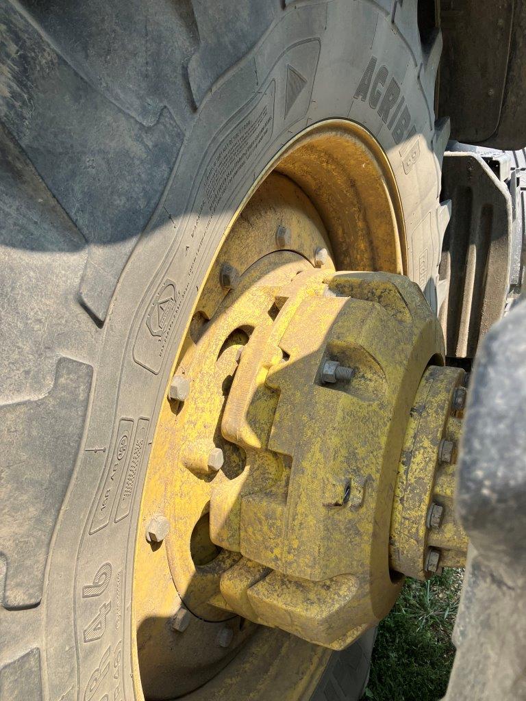 2012 John Deere 7260R Tractor