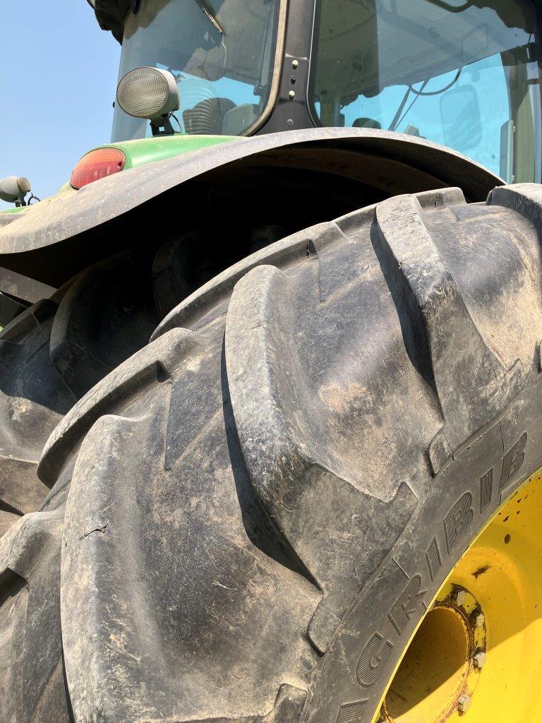 2012 John Deere 7260R Tractor
