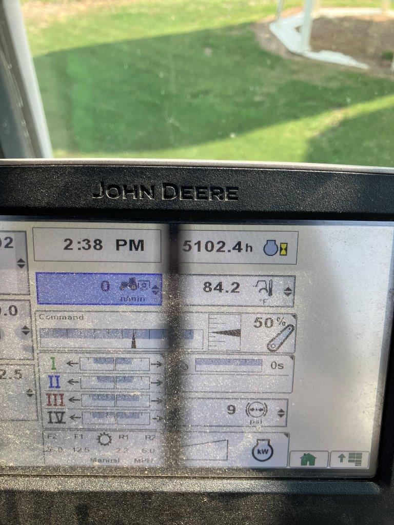 2012 John Deere 7260R Tractor