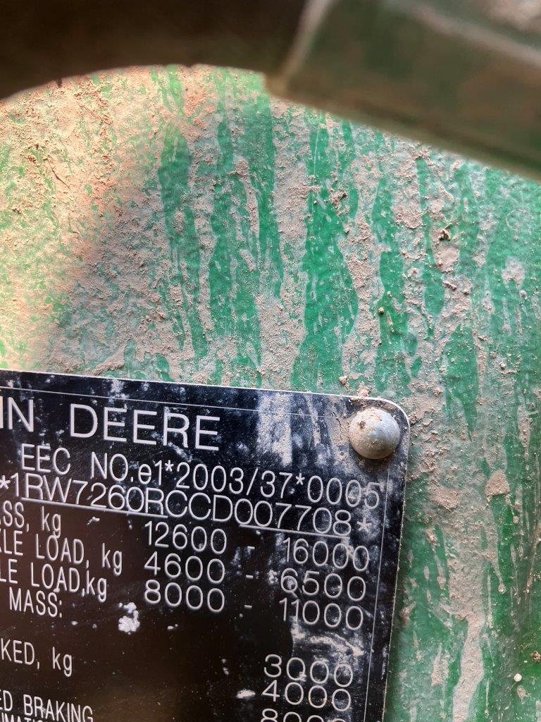 2012 John Deere 7260R Tractor