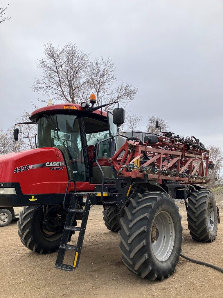 2012 Case IH Patriot 4430 Sprayer/High Clearance