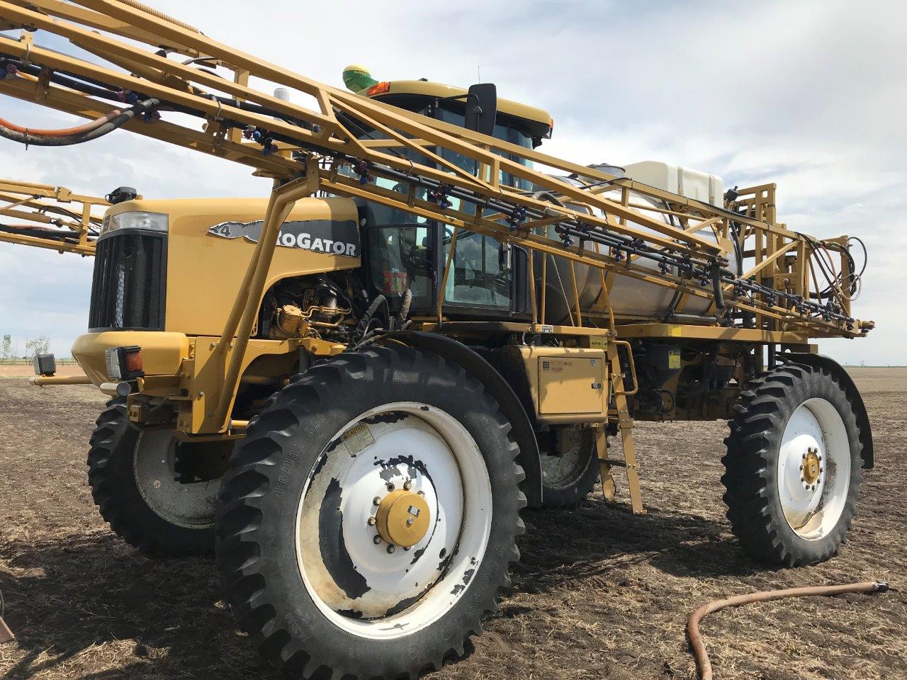 2002 RoGator 1254 Sprayer/High Clearance for sale in Minot, ND | IronSearch