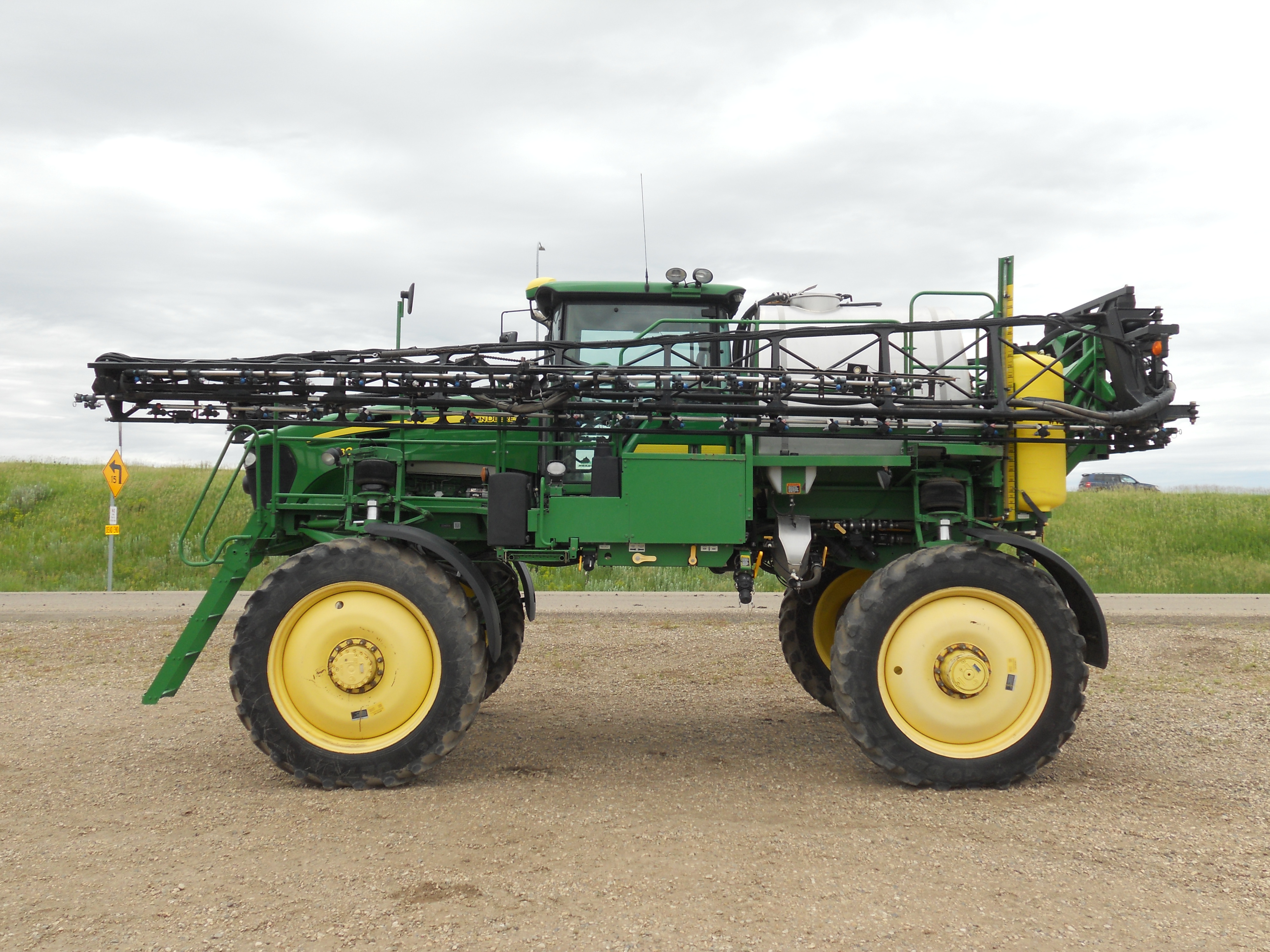 2010 John Deere 4830 Sprayer/High Clearance