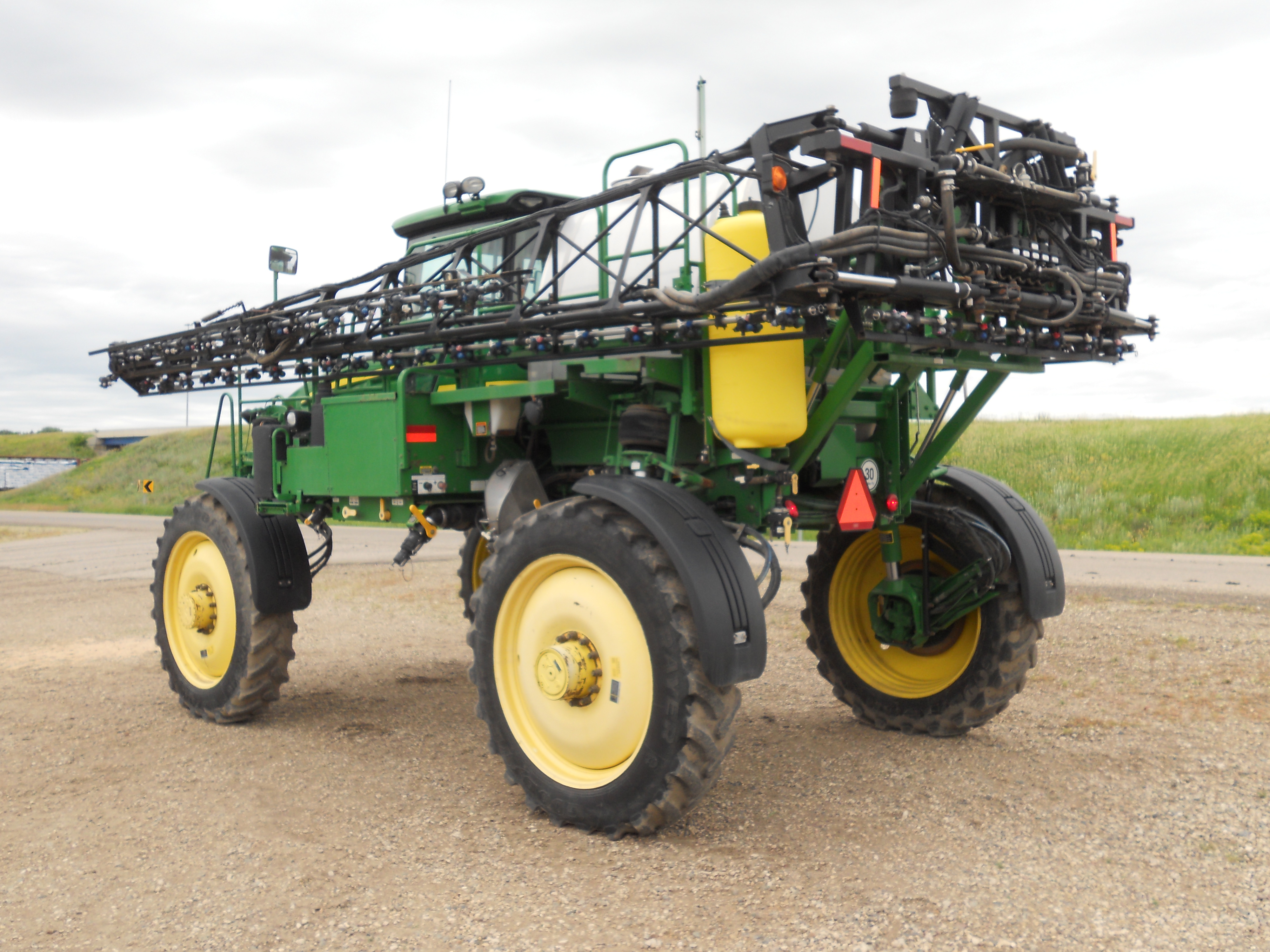 2010 John Deere 4830 Sprayer/High Clearance