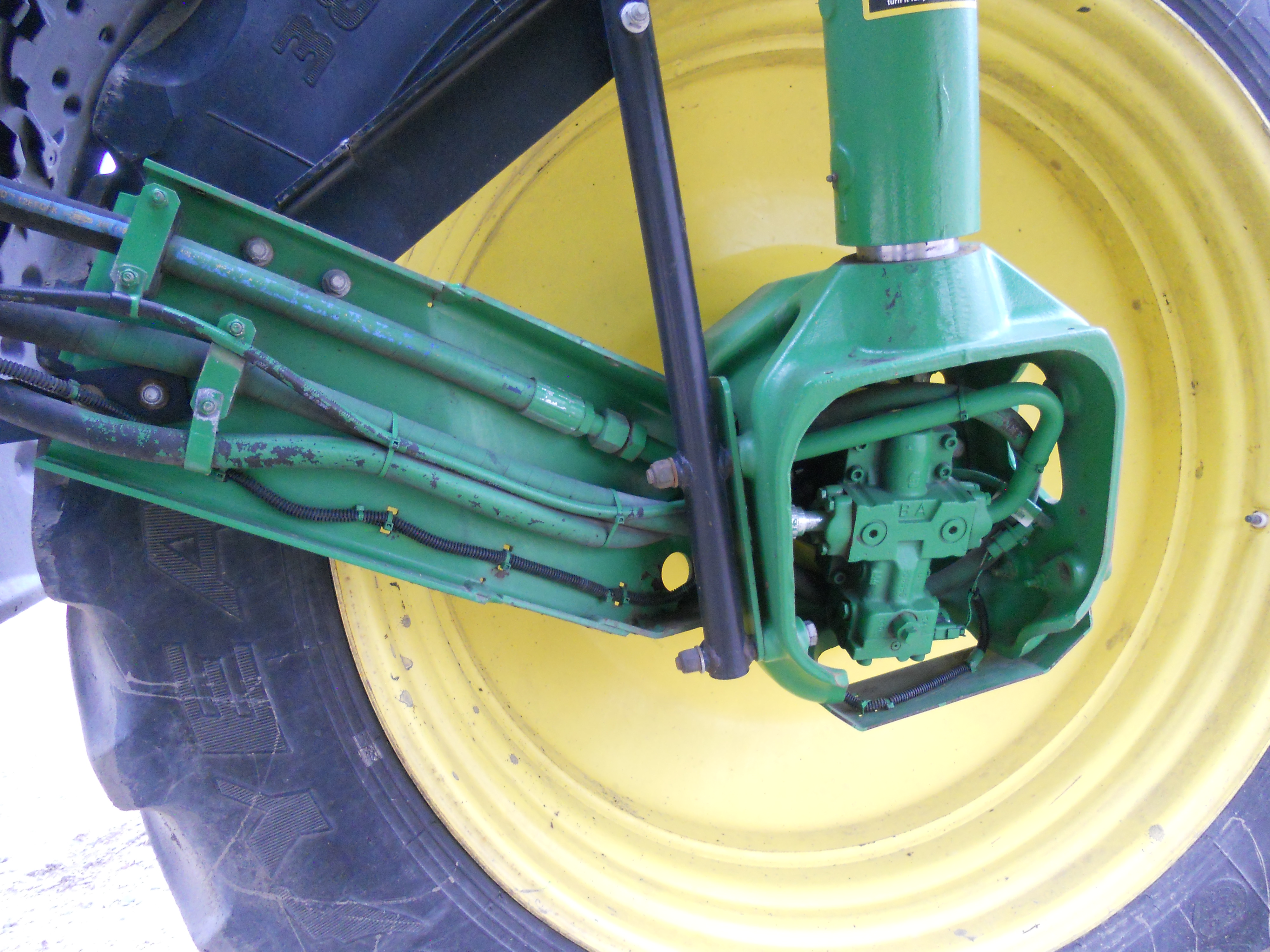 2010 John Deere 4830 Sprayer/High Clearance