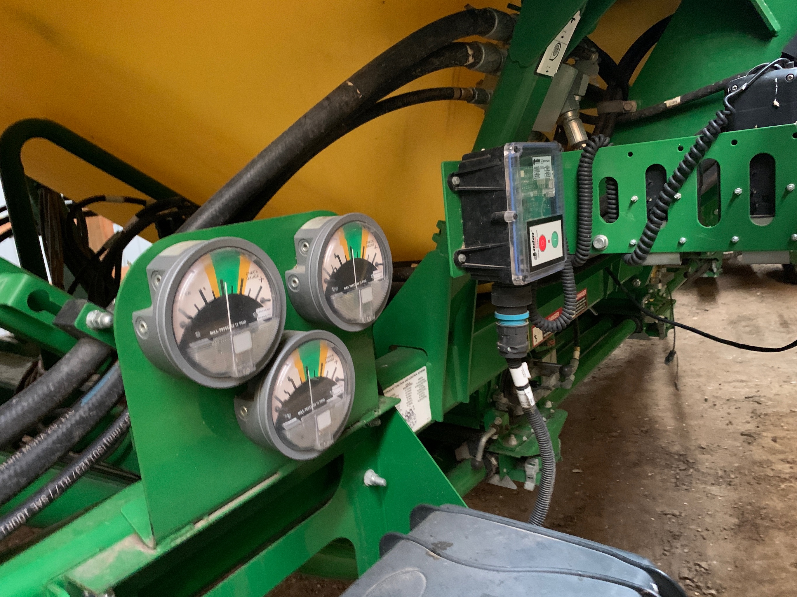 2015 John Deere 1890 Air Drill