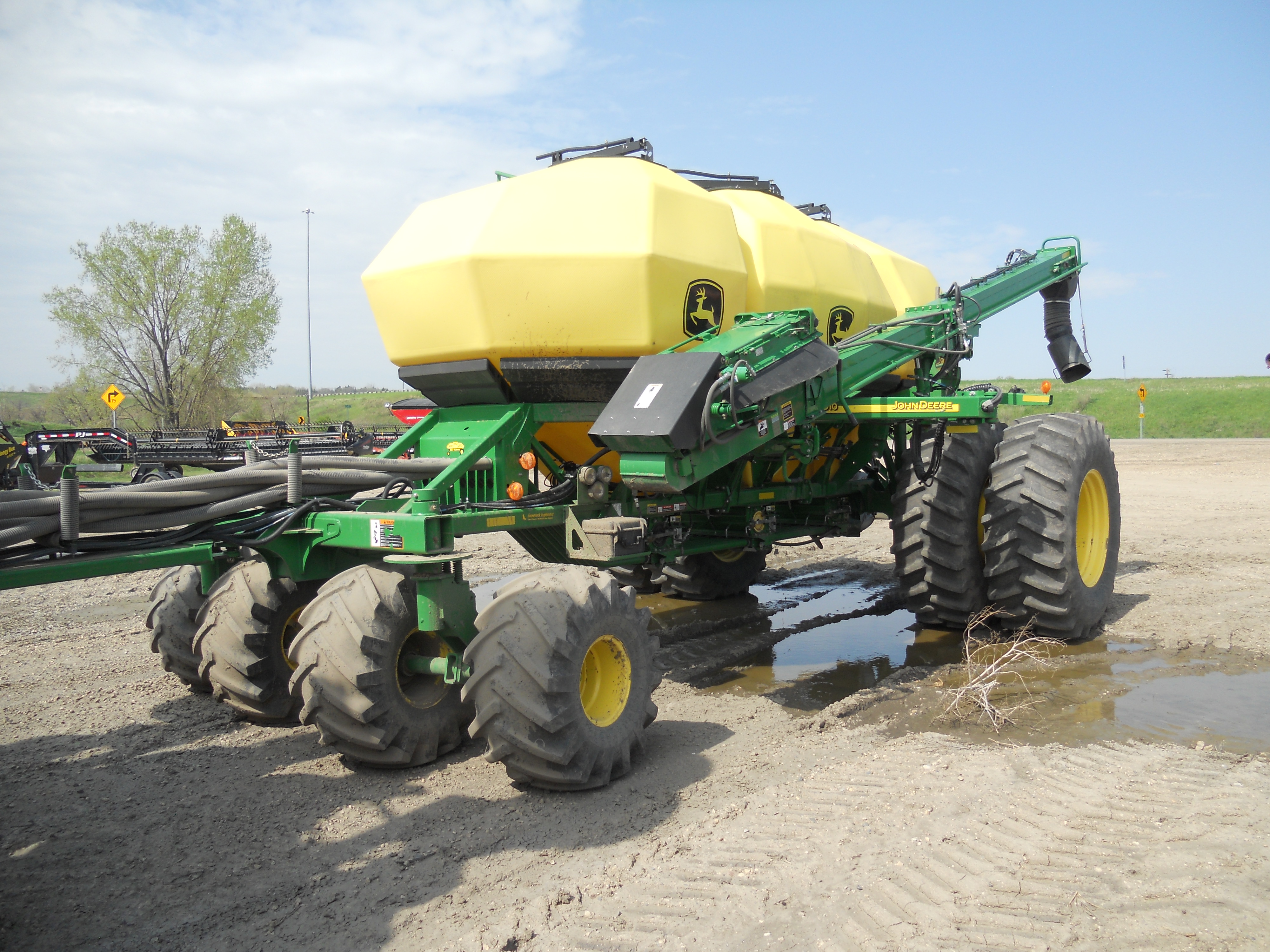 2015 John Deere 1890 Air Drill