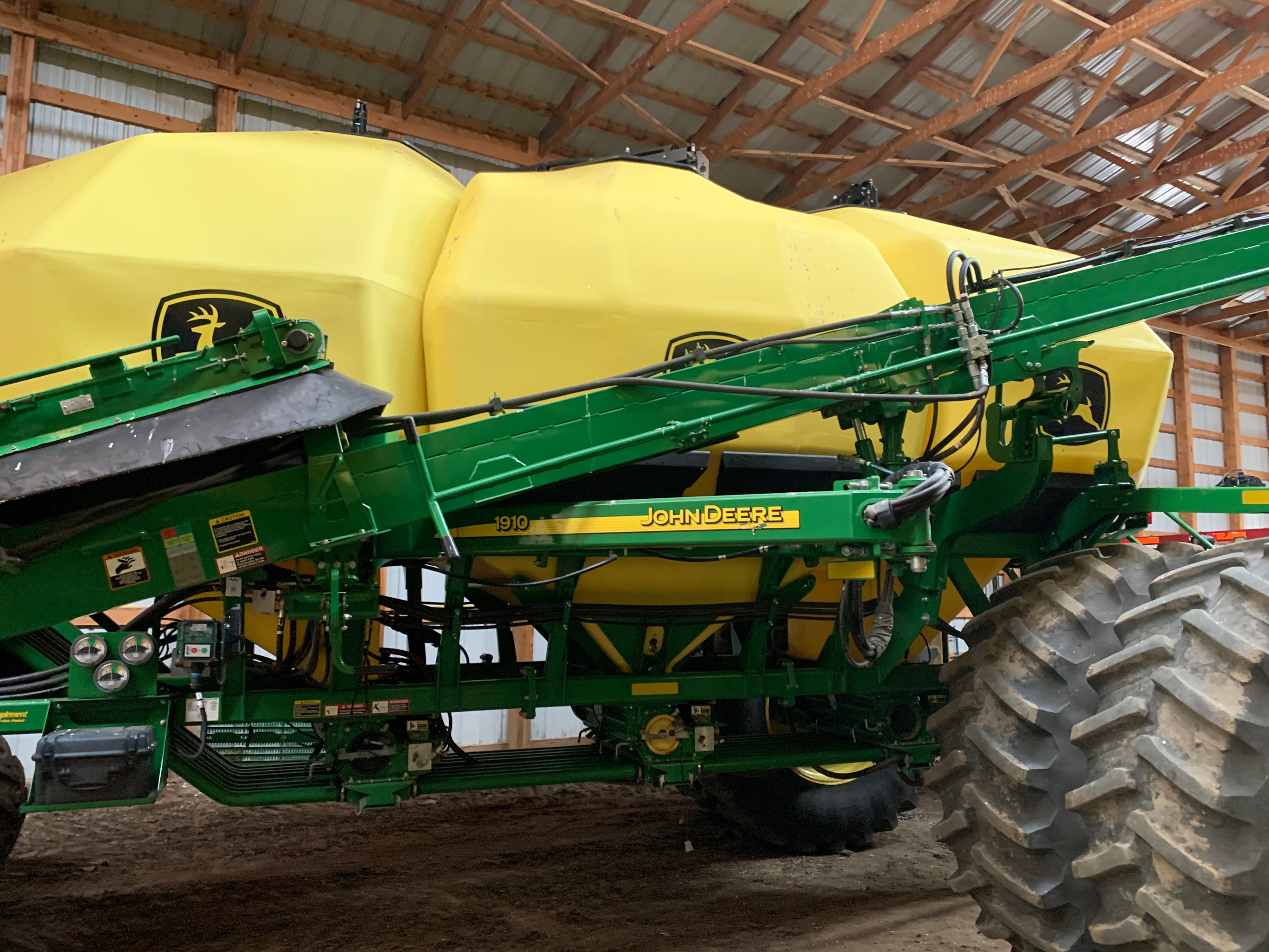 2015 John Deere 1890 Air Drill