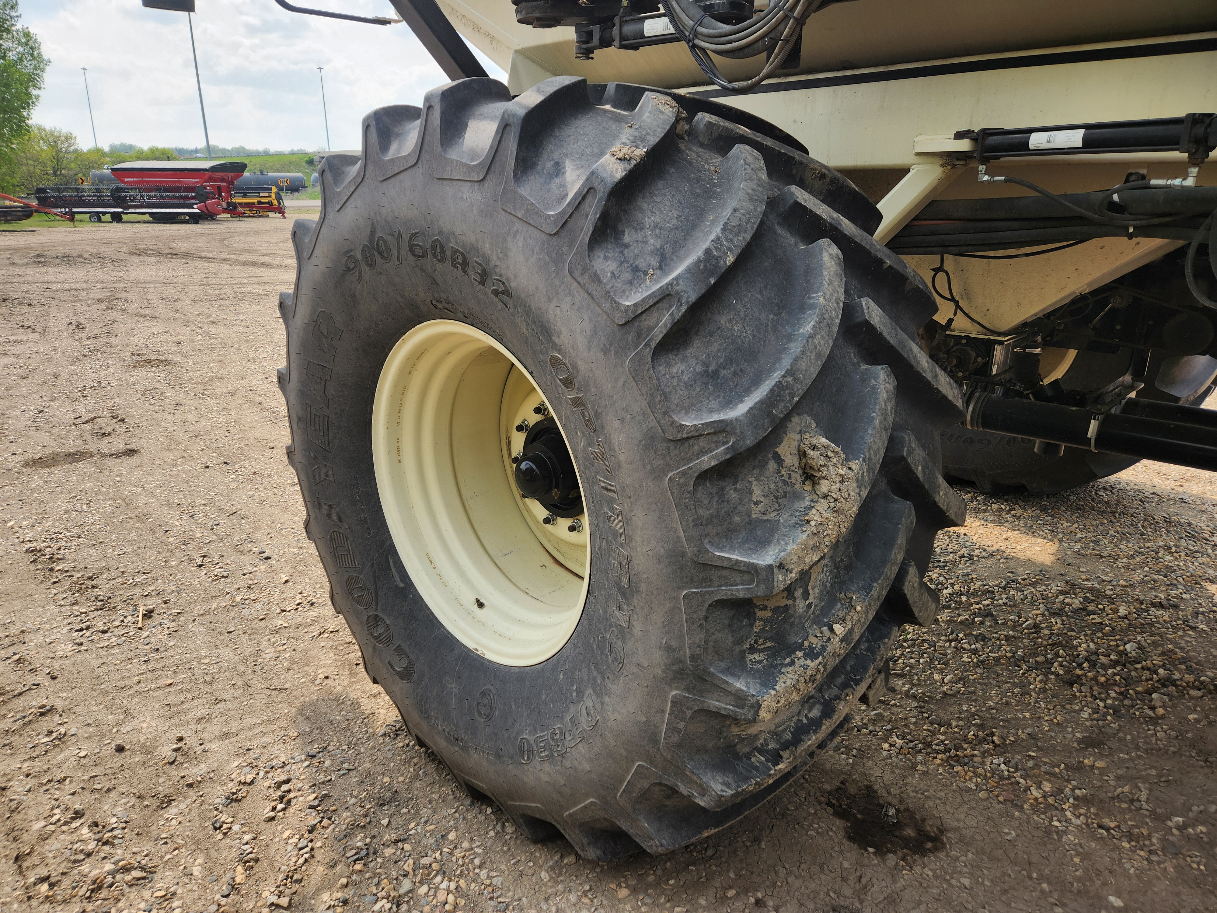 2010 Bourgault 3710 60FT Air Drill