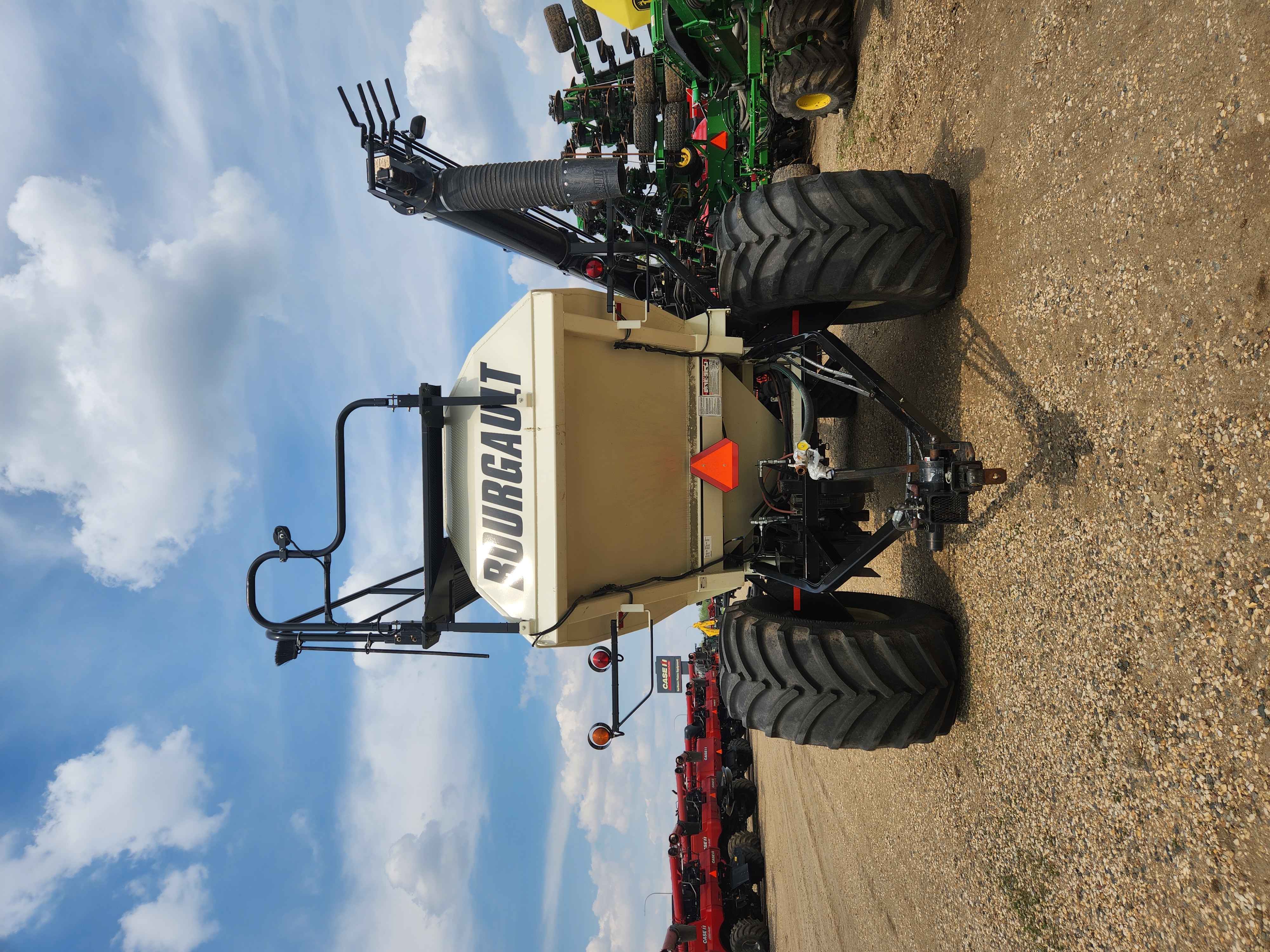 2010 Bourgault 3710 60FT Air Drill