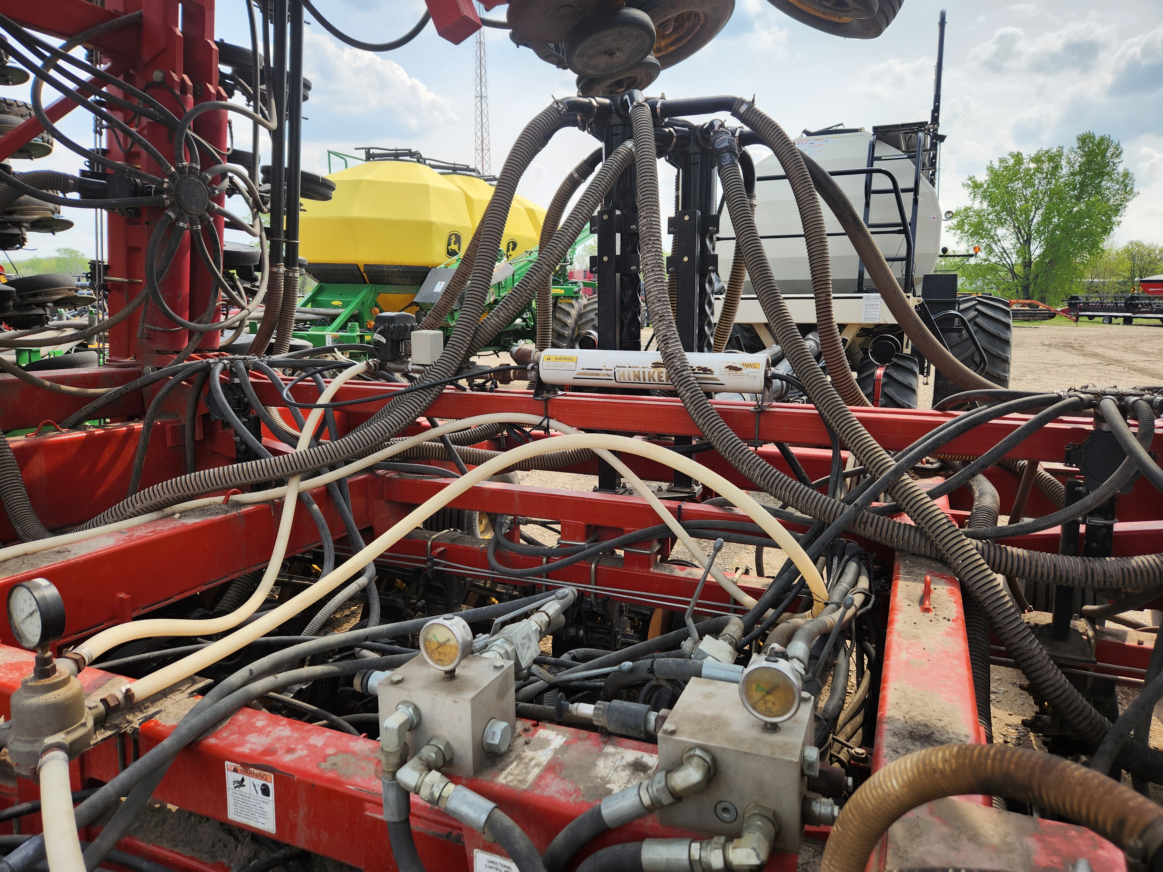 2010 Bourgault 3710 60FT Air Drill