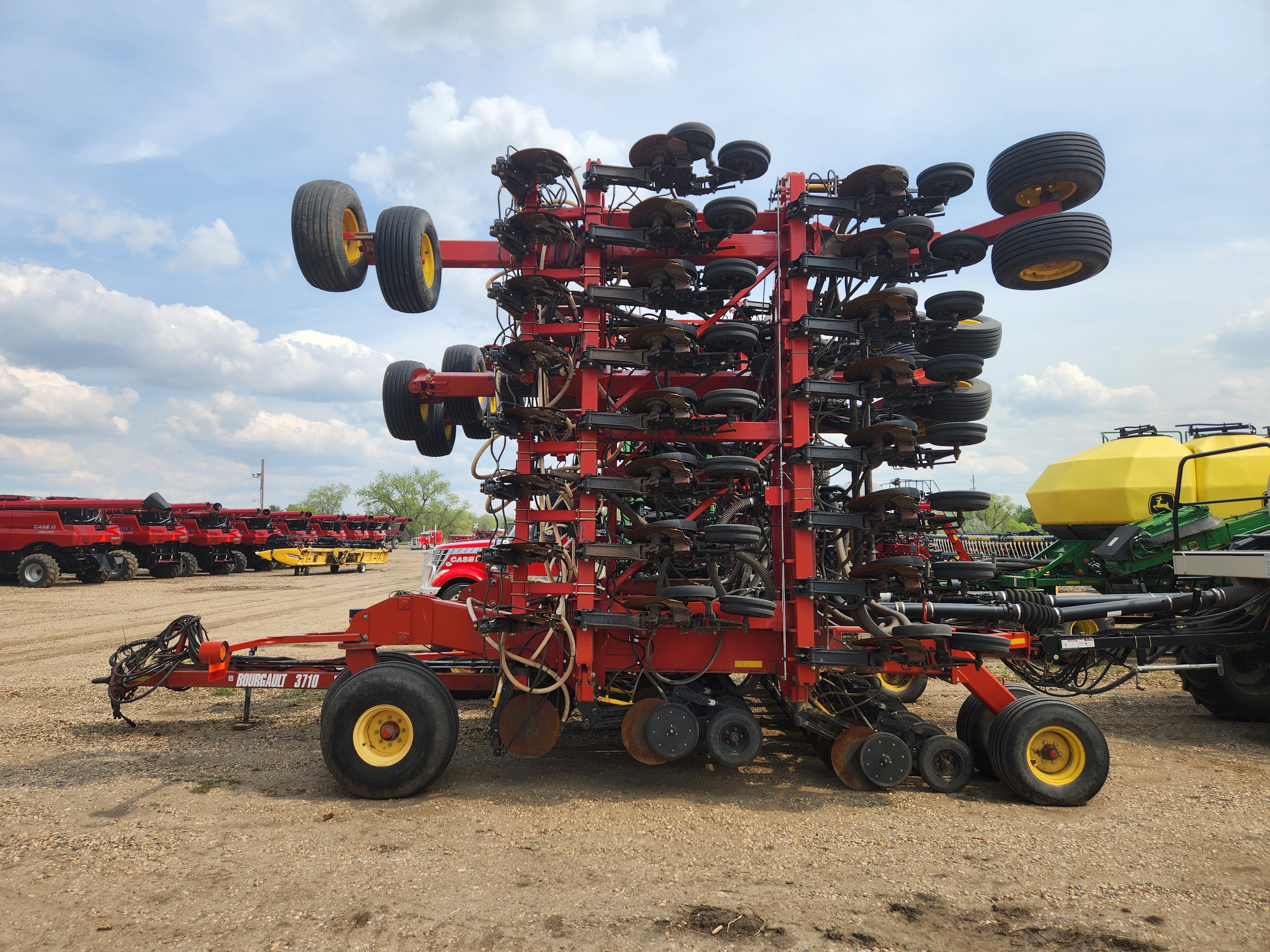 2010 Bourgault 3710 60FT Air Drill