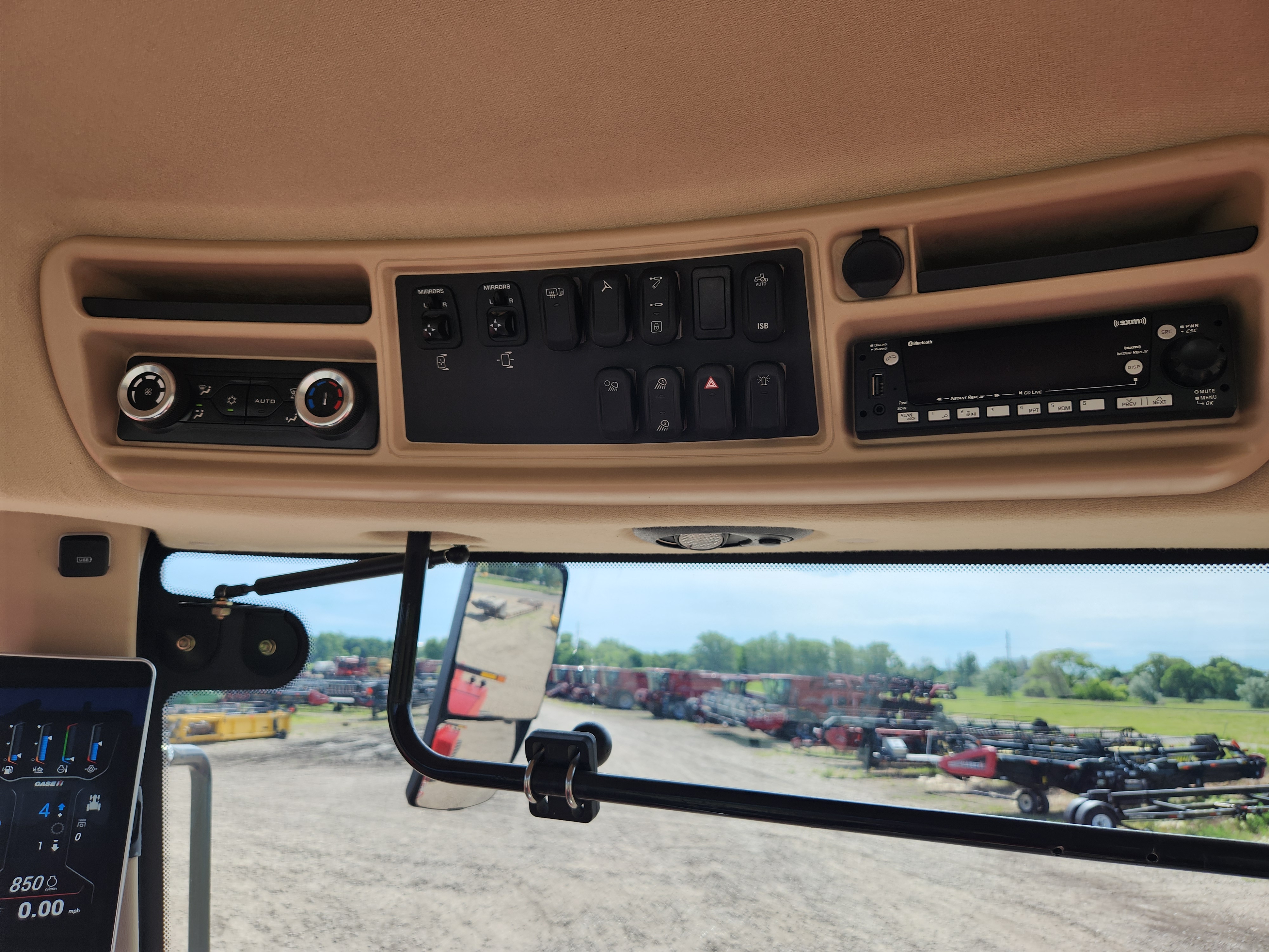 2022 Case IH STG620 Tractor