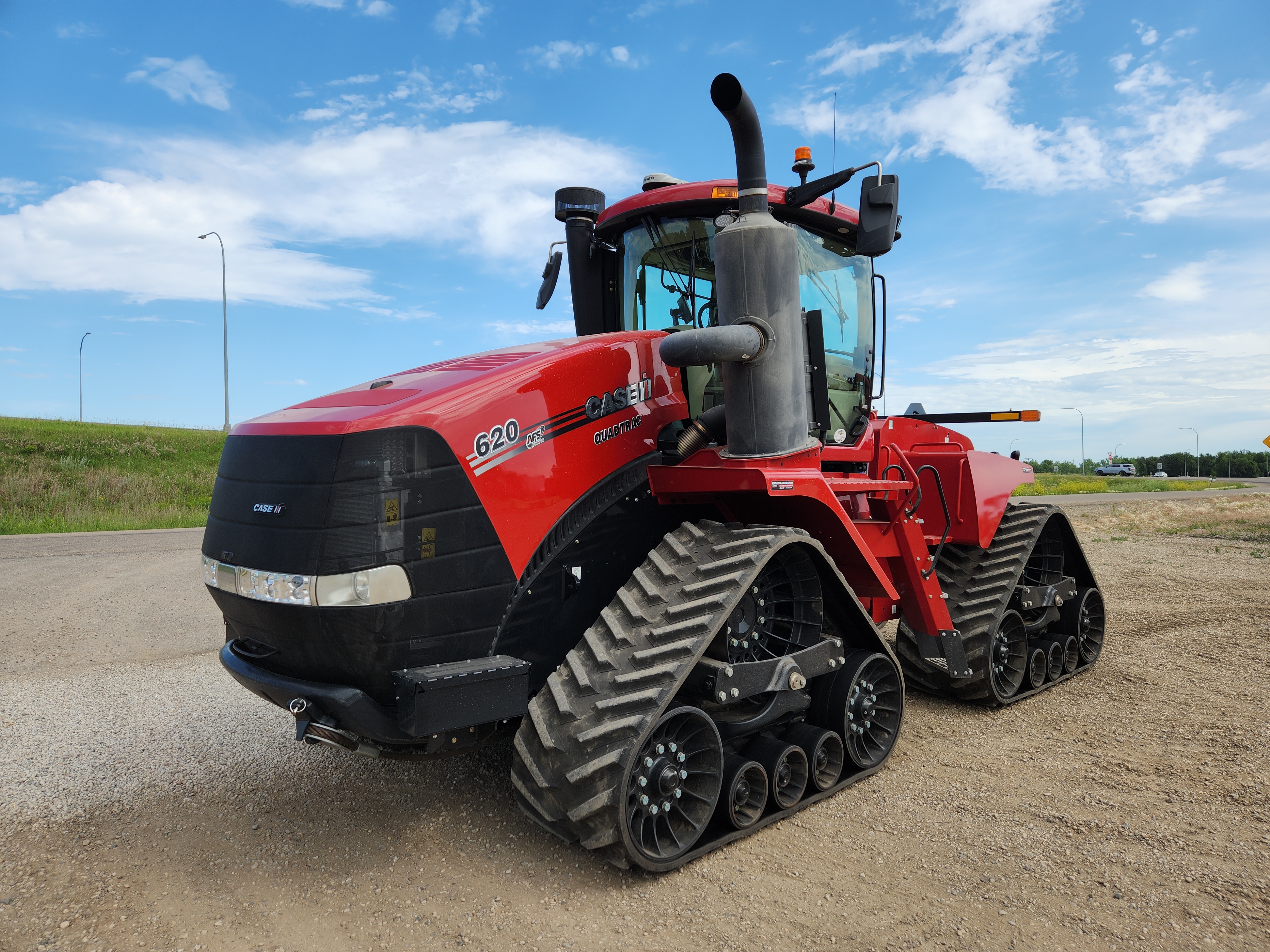 2022 Case IH STG620 Tractor