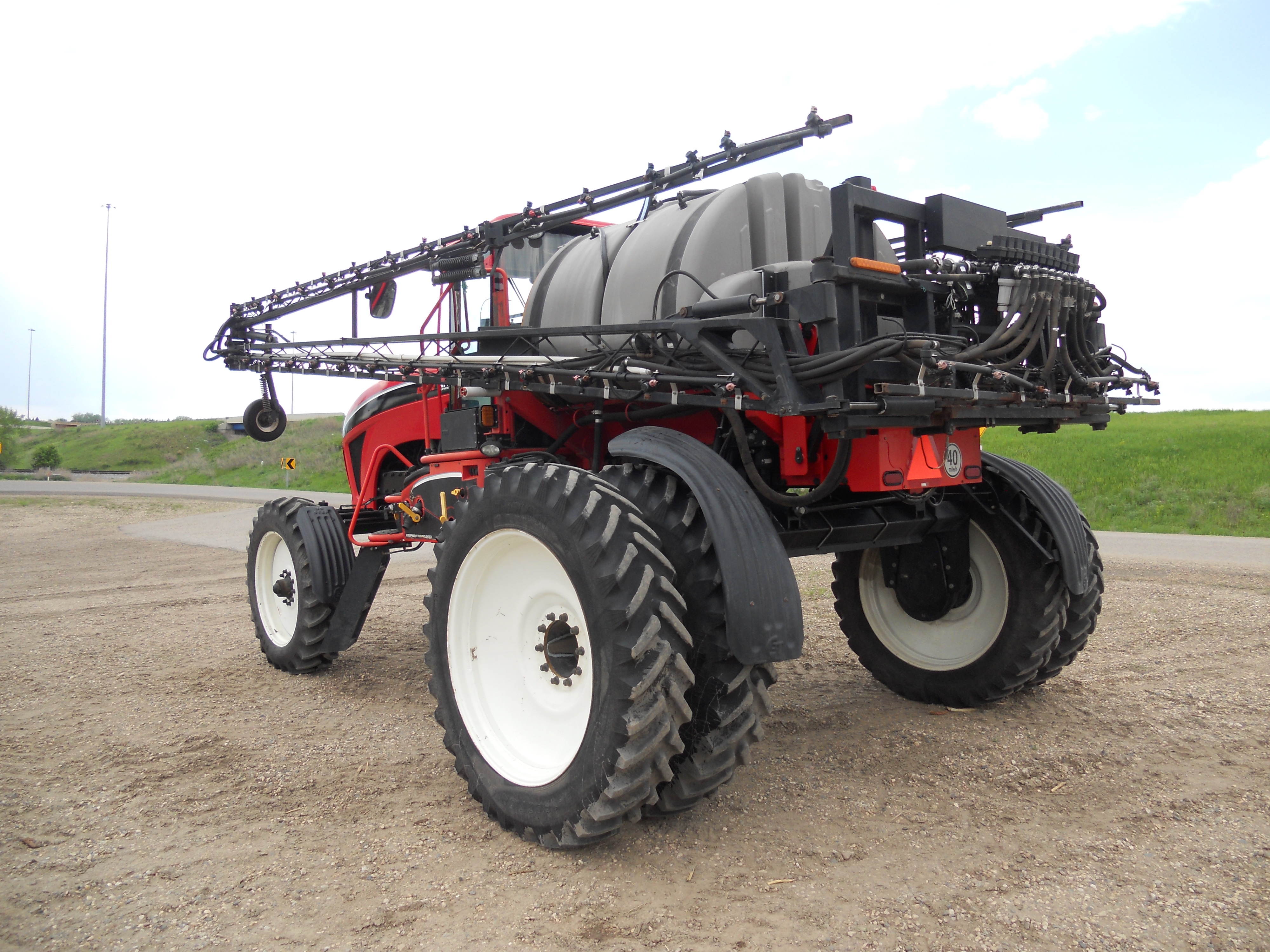 2011 Apache AS1220 Sprayer/High Clearance