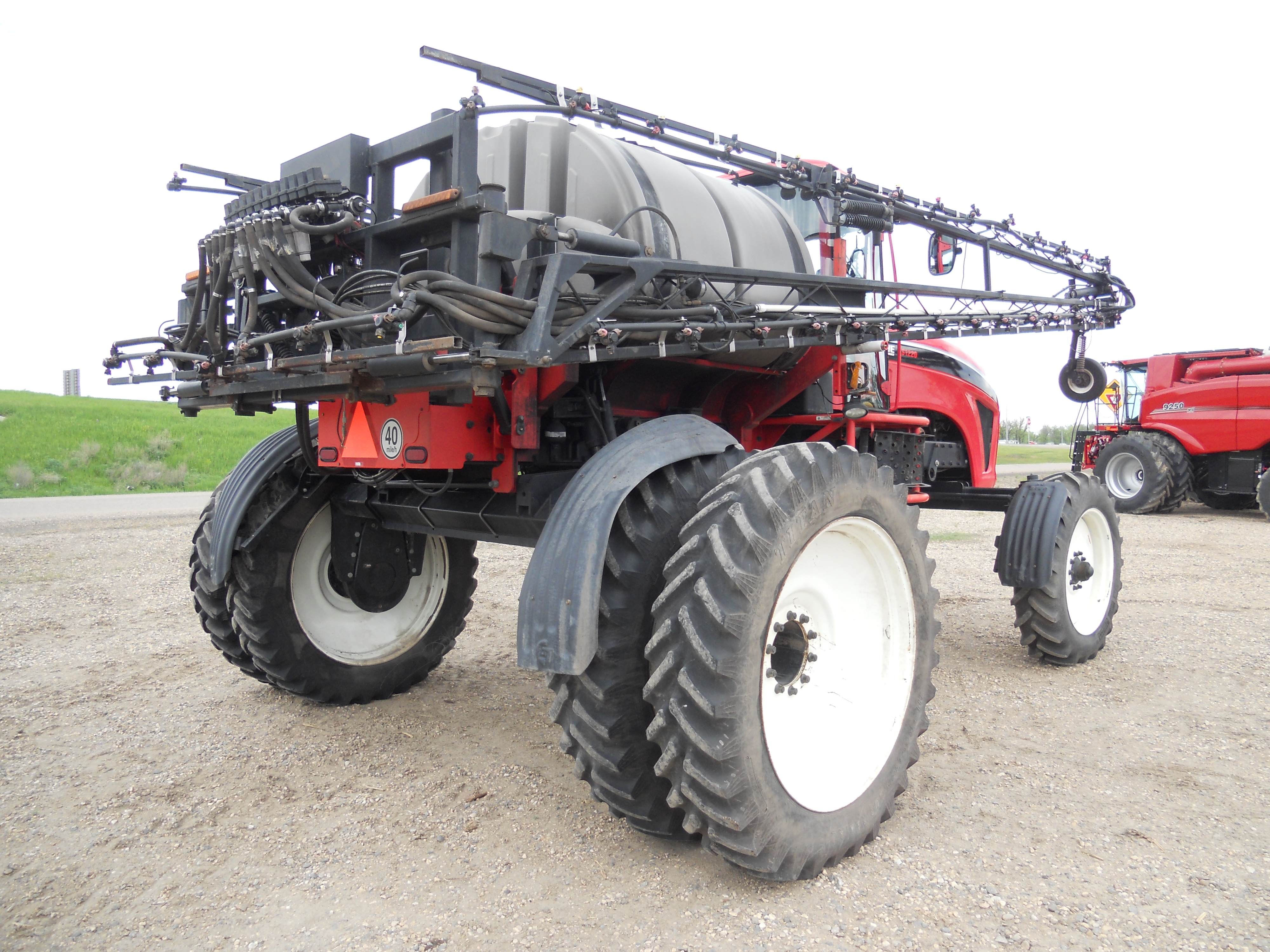 2011 Apache AS1220 Sprayer/High Clearance