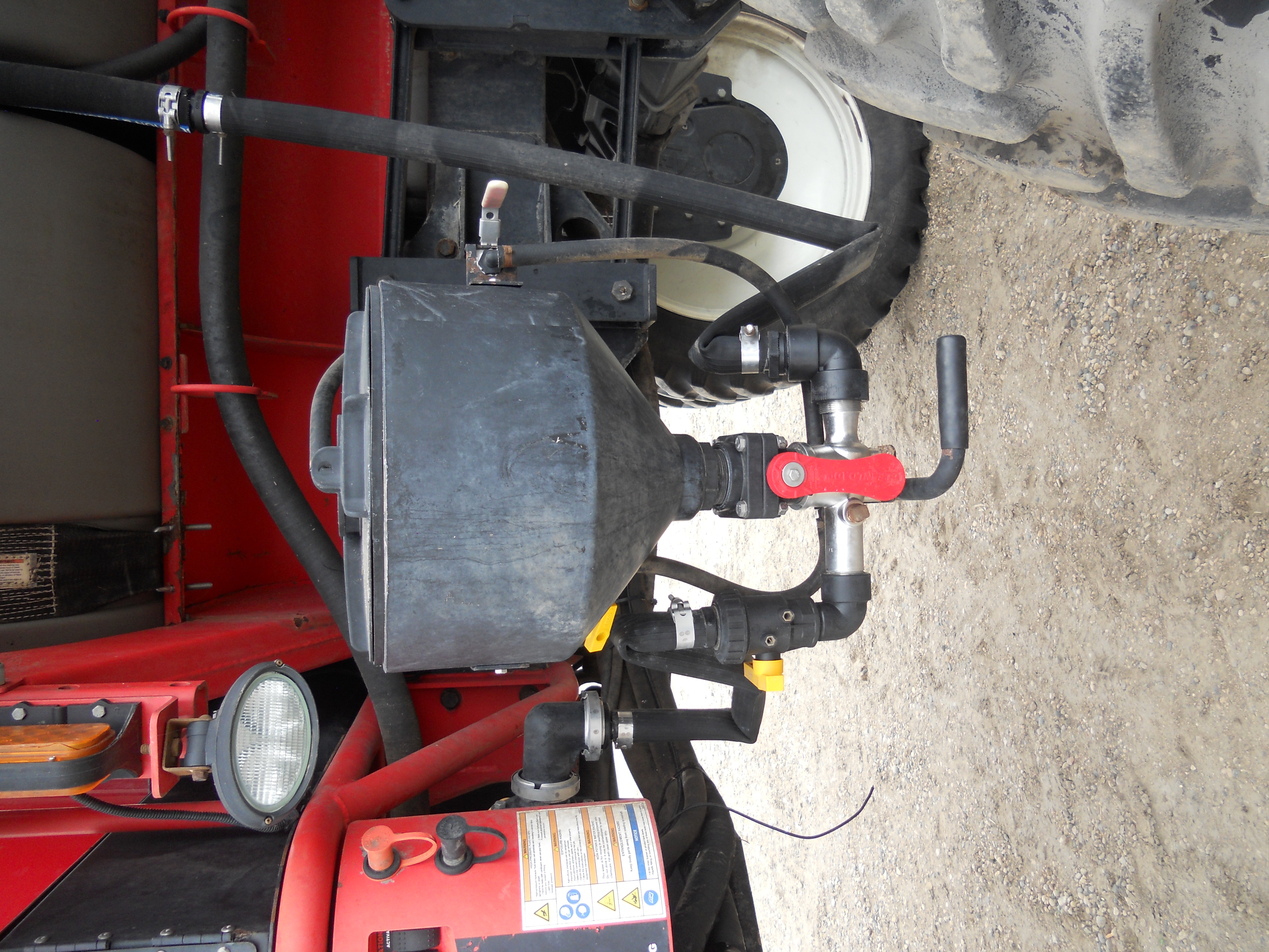 2011 Apache AS1220 Sprayer/High Clearance