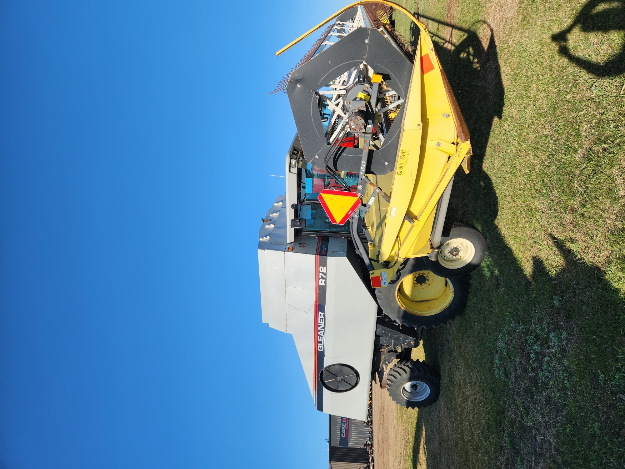 1998 AGCO Gleaner R72 Combine