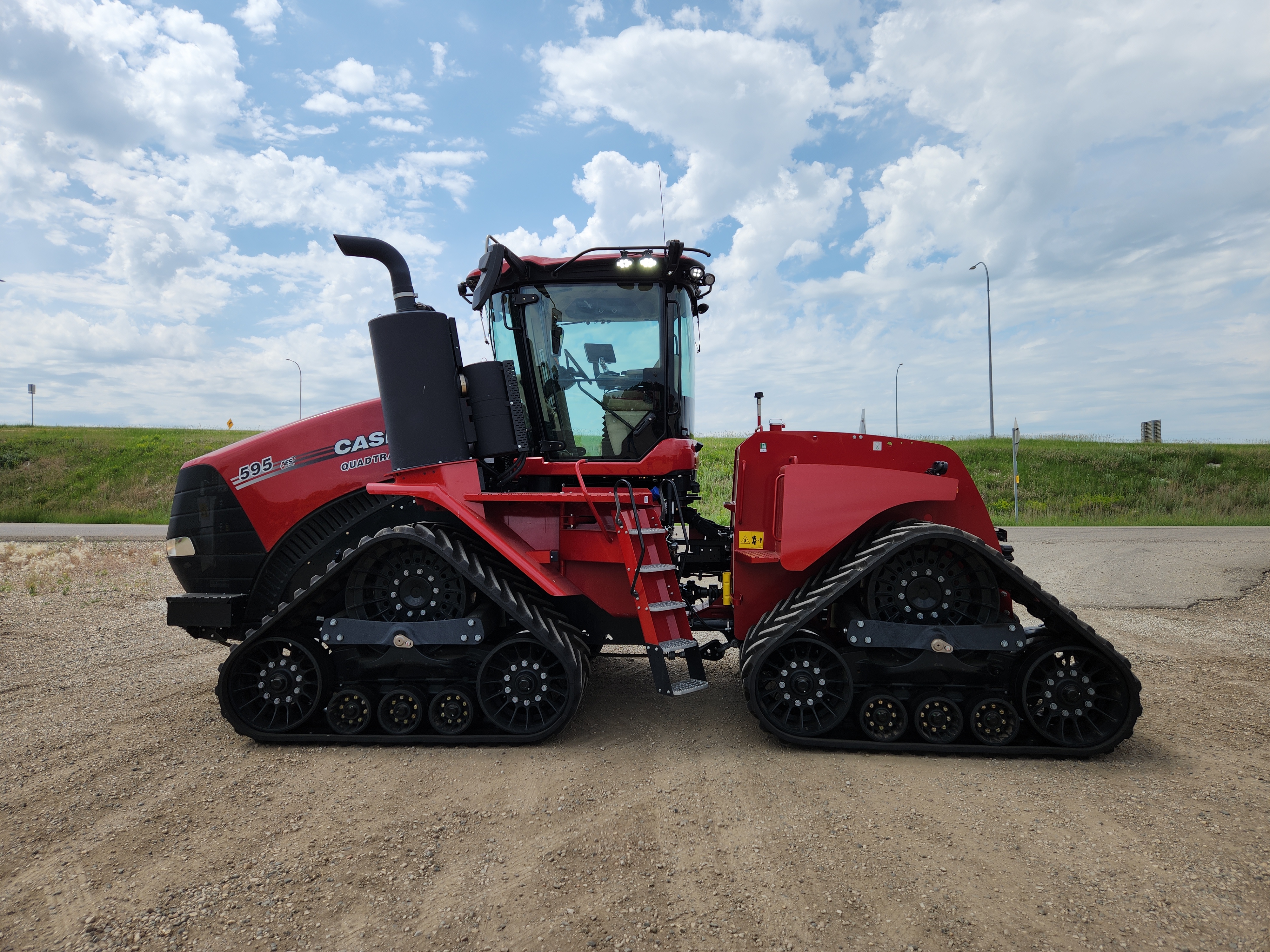 2024 Case IH STG595 Tractor