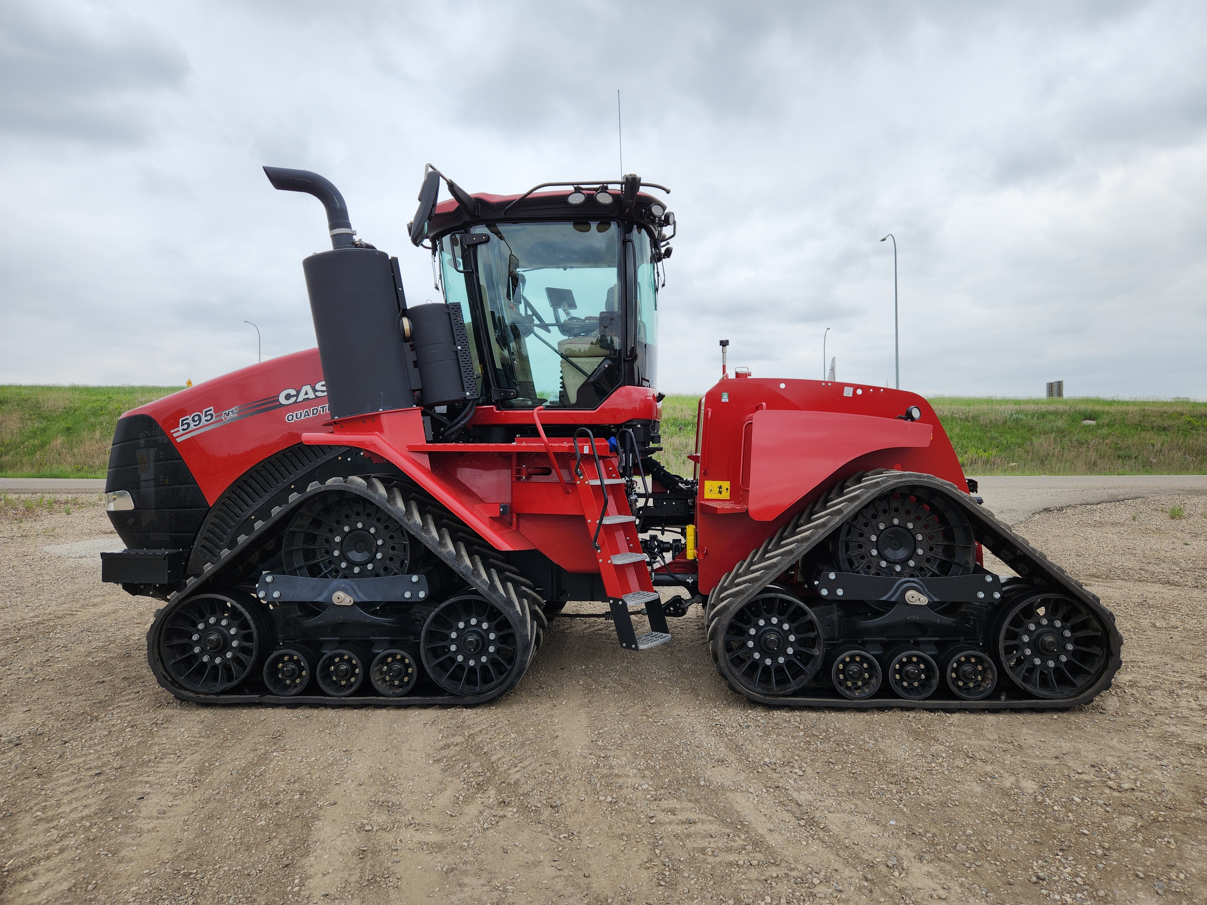 2024 Case IH STG595 Tractor