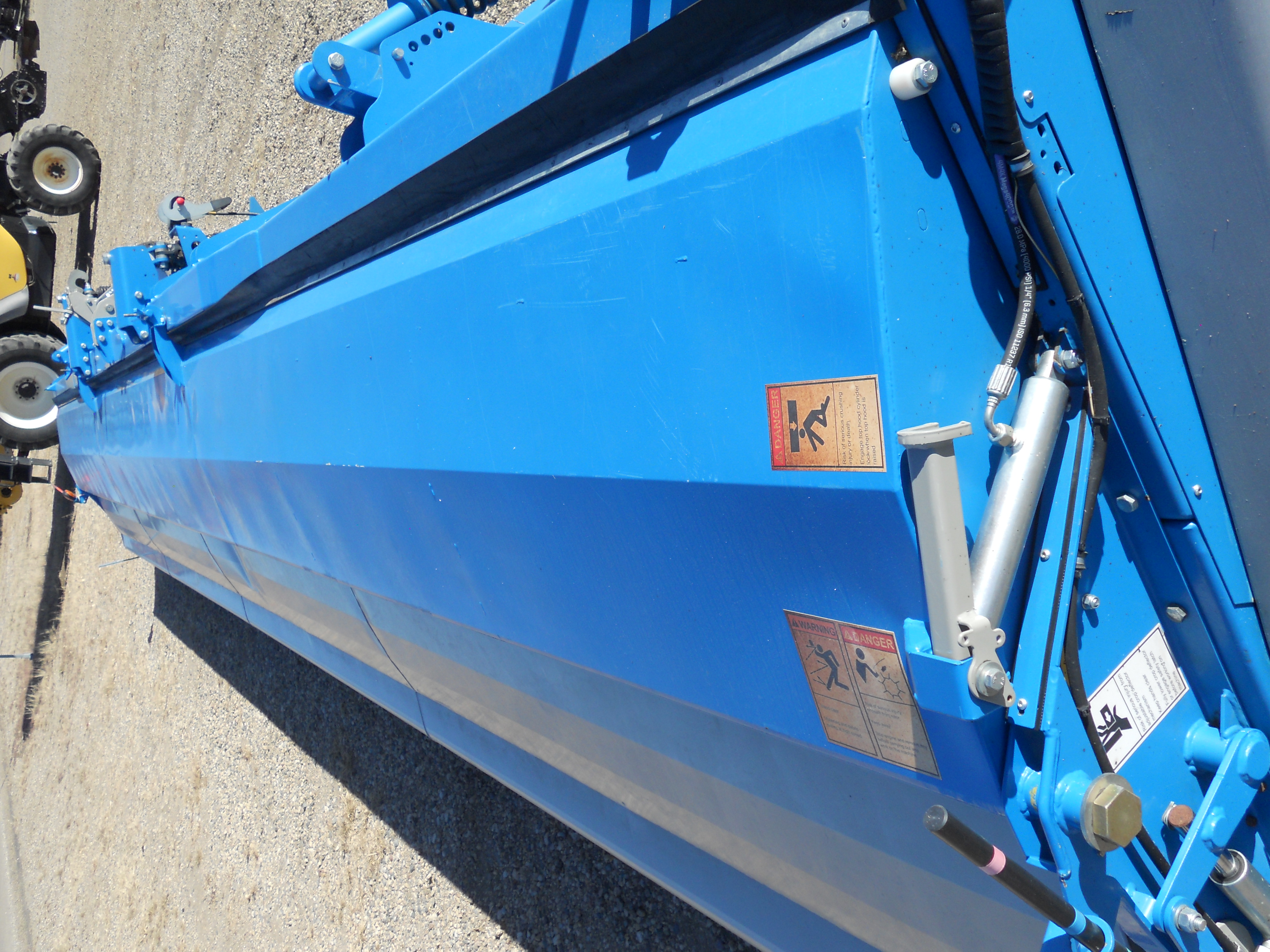 2023 Shelbourne XCS36 Header Stripper