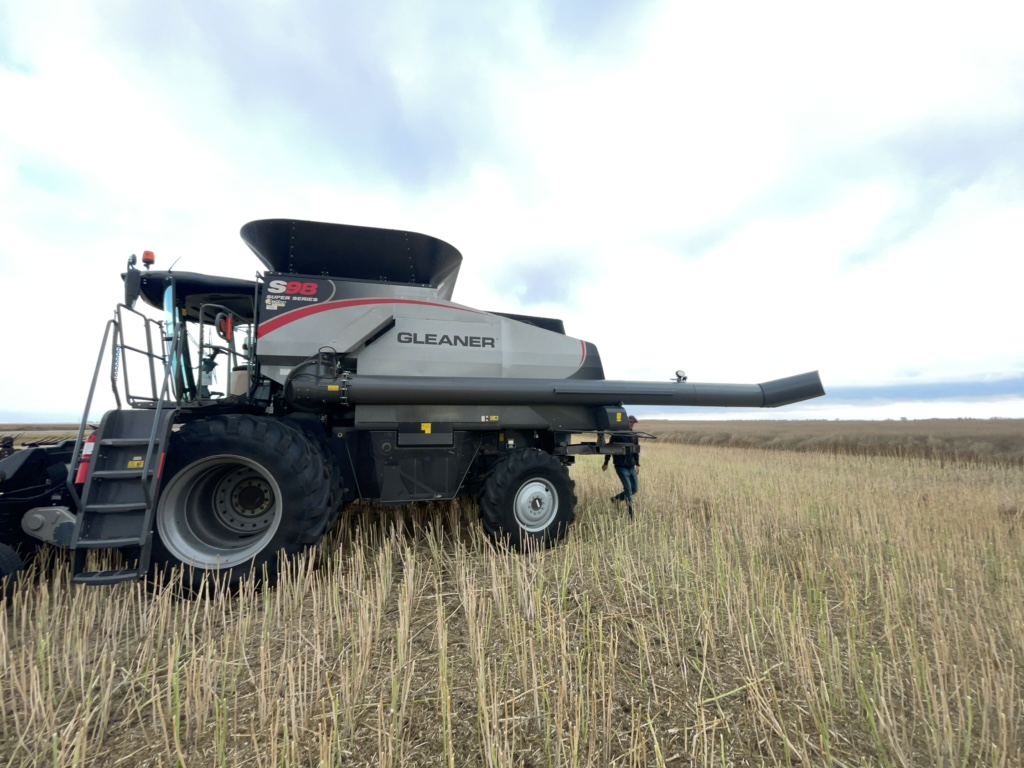 2022 AGCO Gleaner S98 Combine