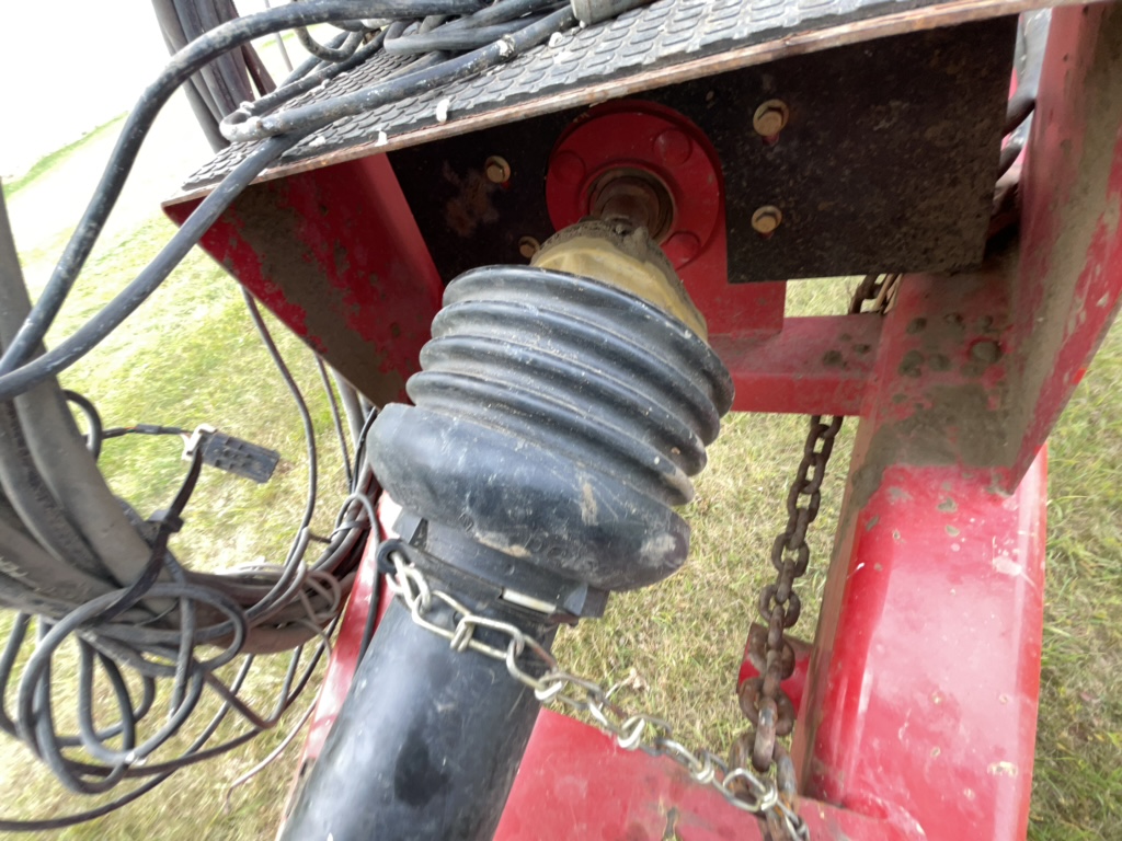 2014 Brent 1082 Grain Cart