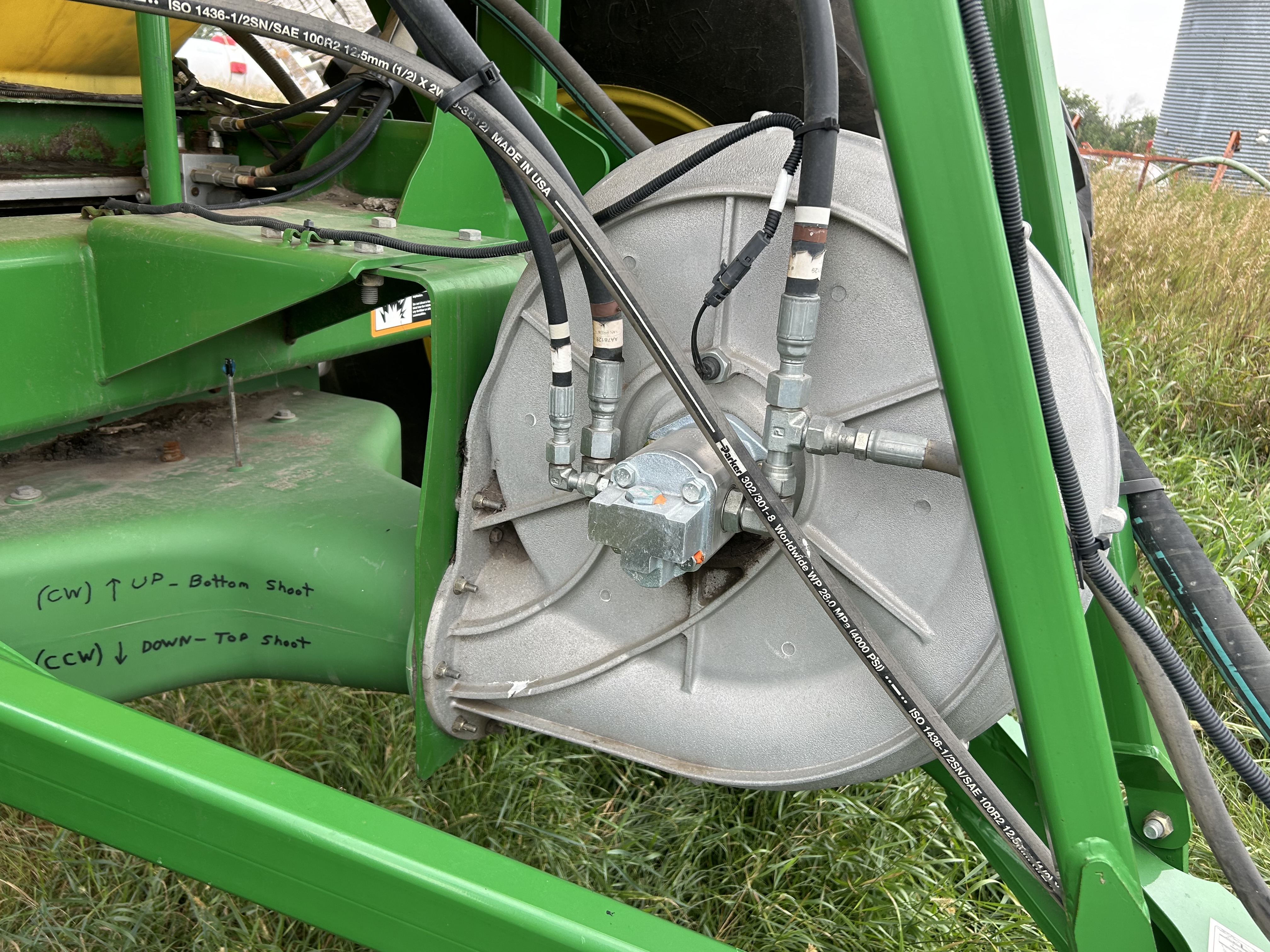 2012 John Deere 1895 Air Seeder