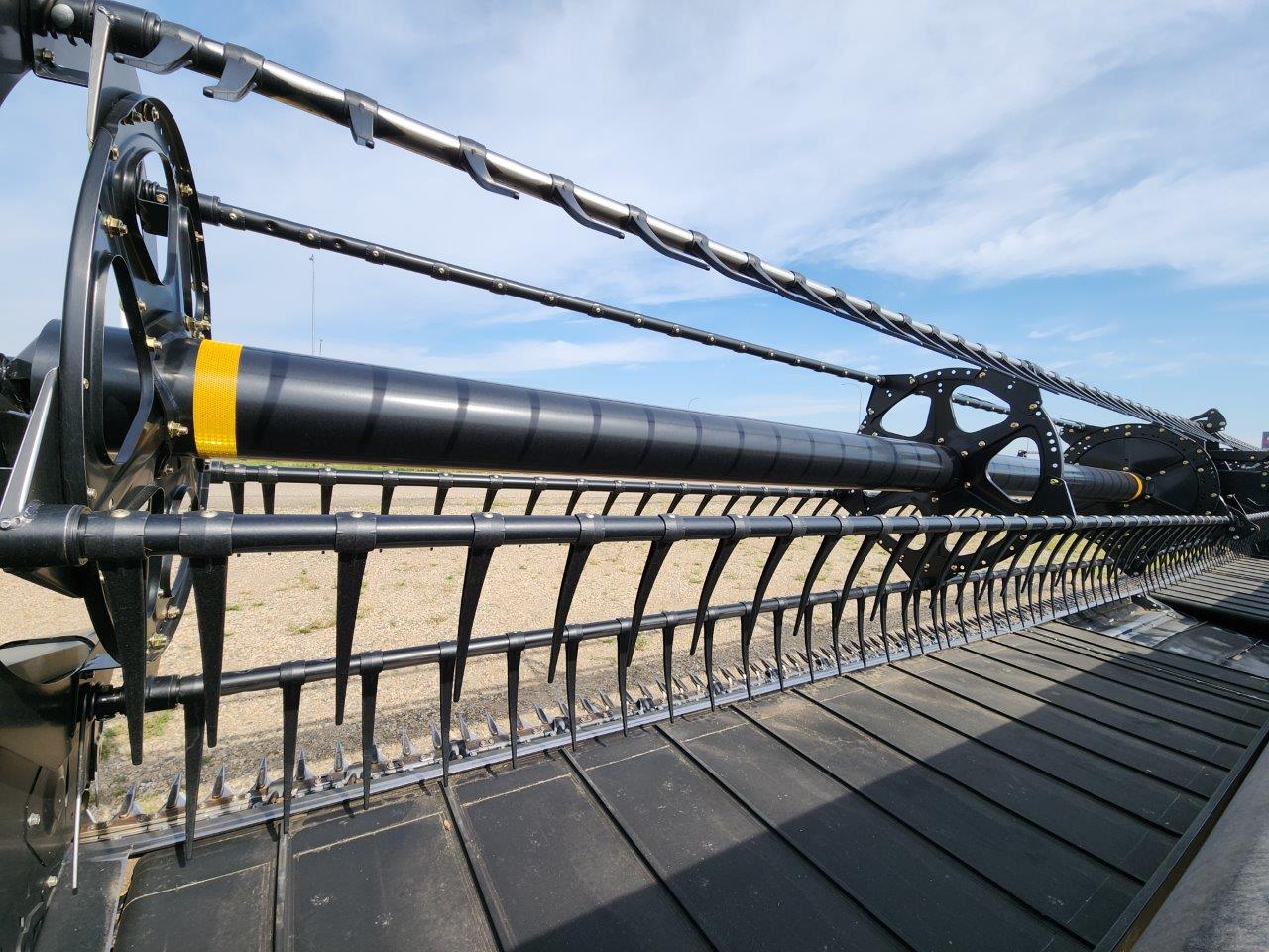 2016 MacDon FD75 Header Draper