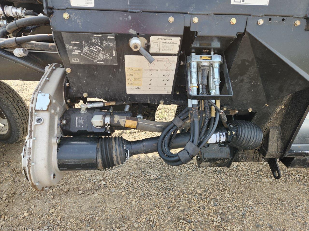 2016 MacDon FD75 Header Draper