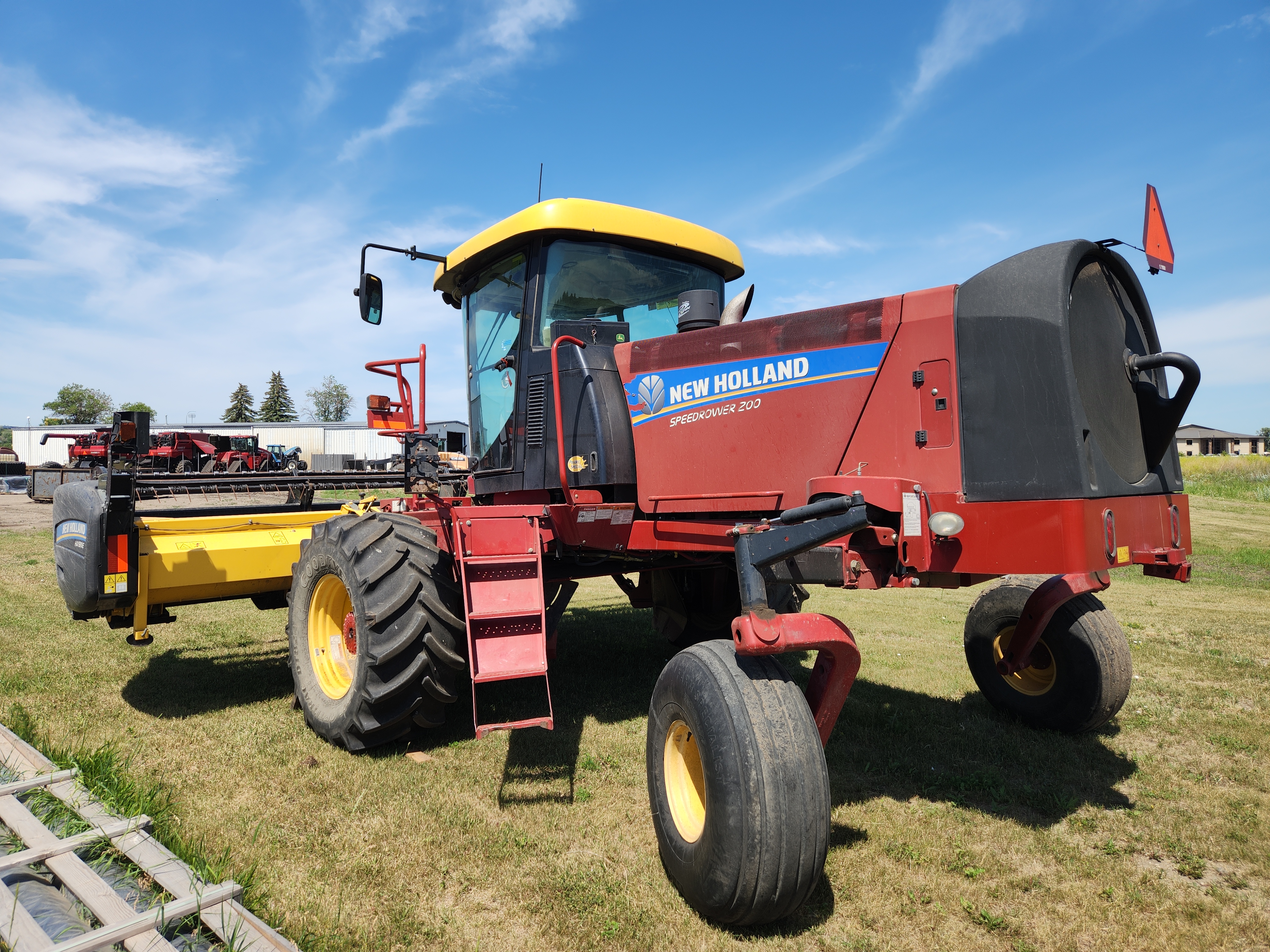 2014 New Holland SPEEDR200 Windrower