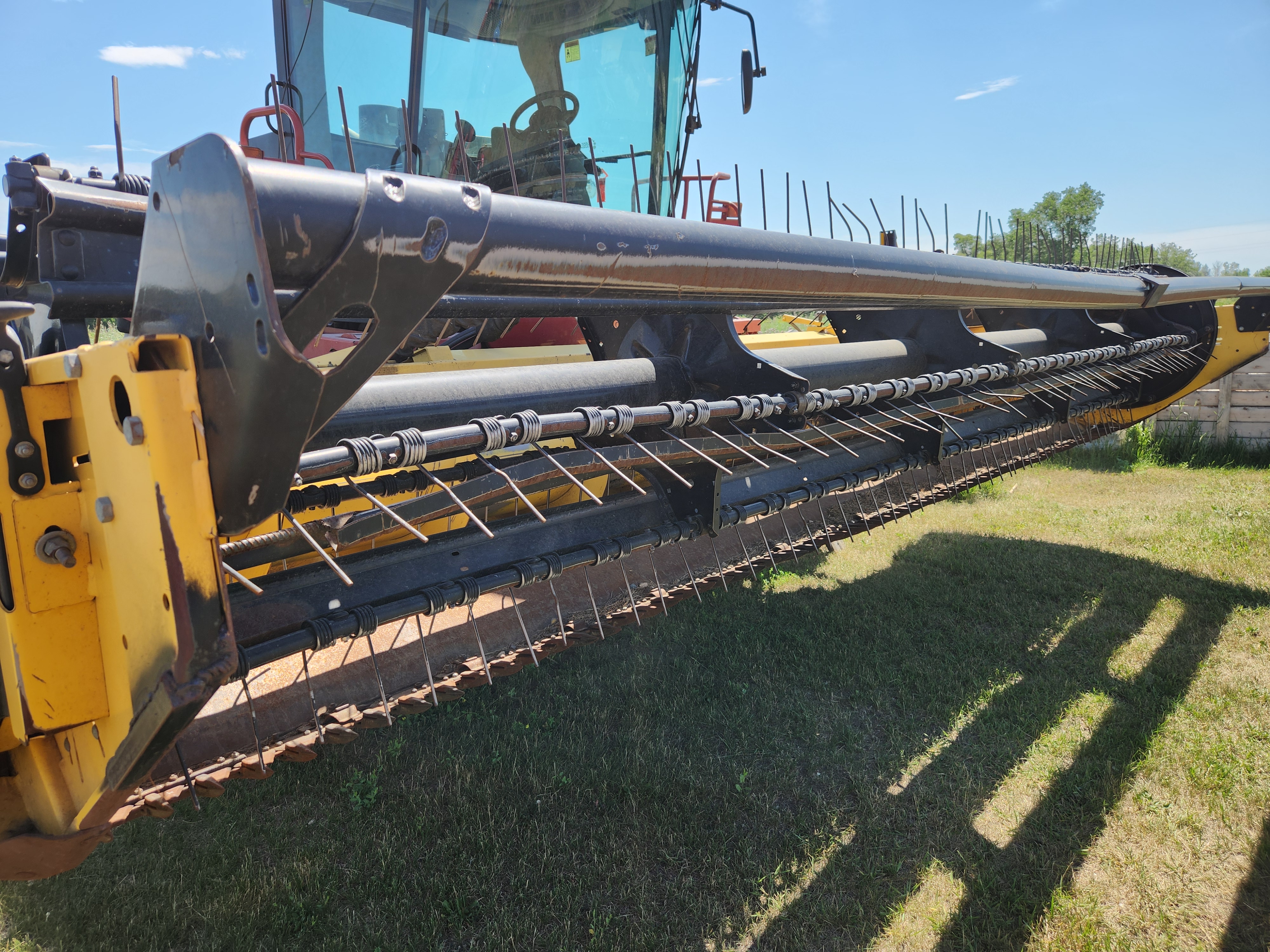 2014 New Holland SPEEDR200 Windrower