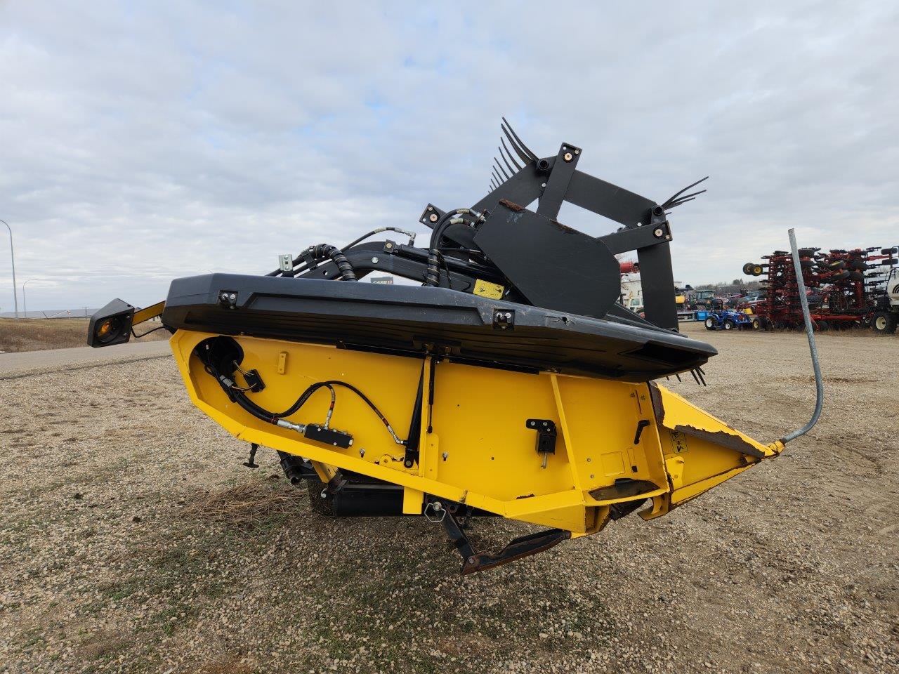 2014 New Holland SPEEDR200 Windrower