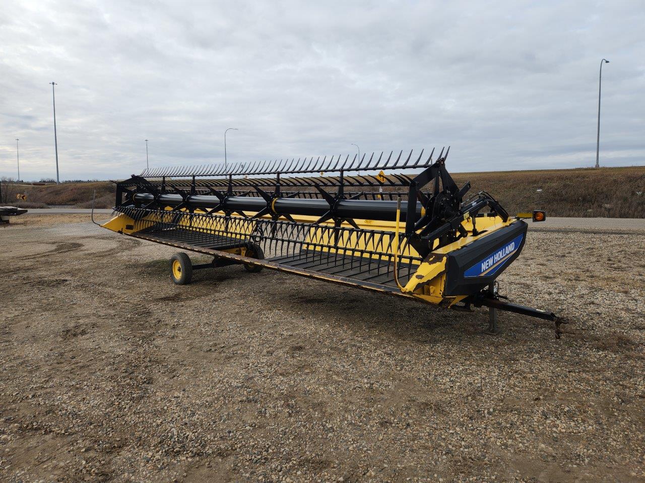 2014 New Holland SPEEDR200 Windrower