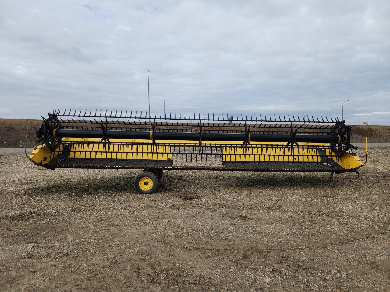 2014 New Holland SPEEDR200 Windrower