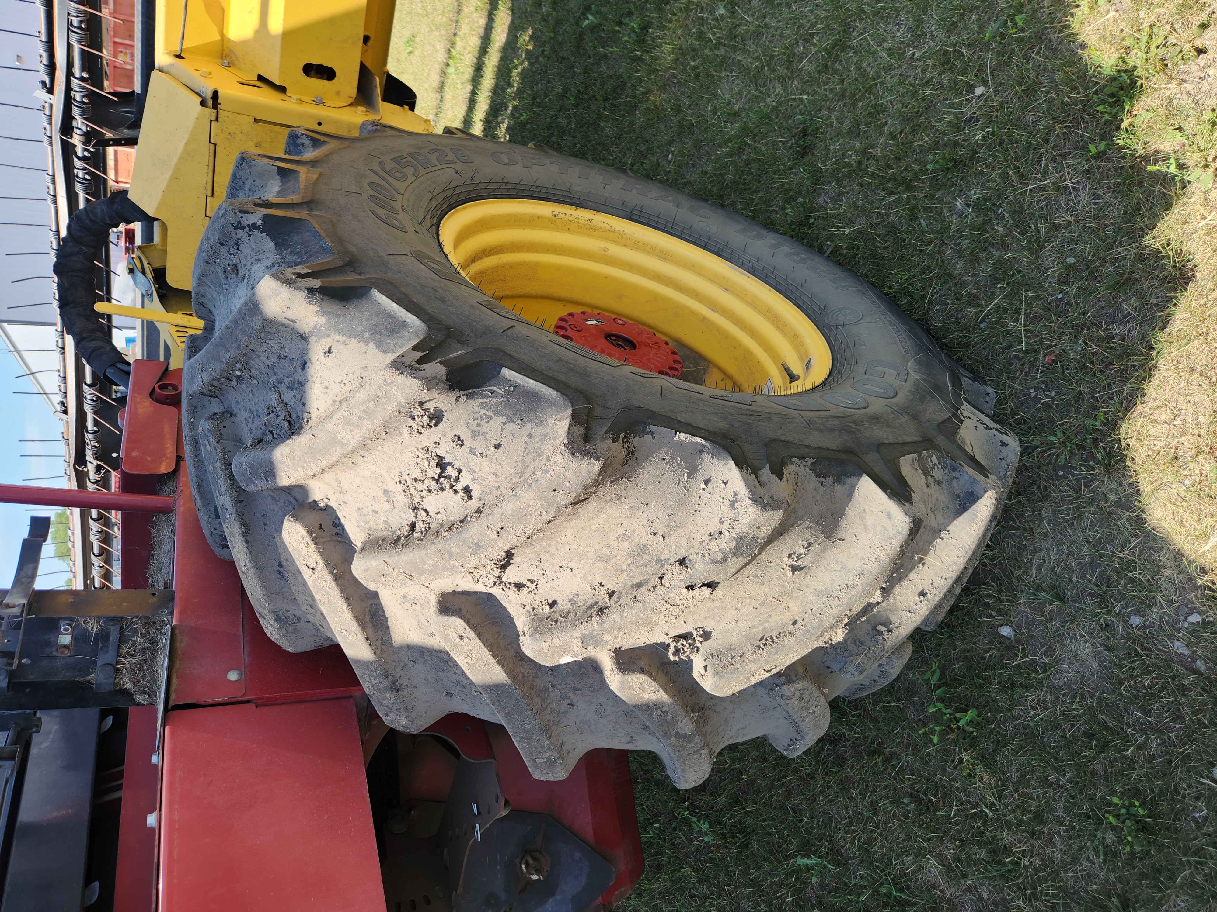 2014 New Holland SPEEDR200 Windrower