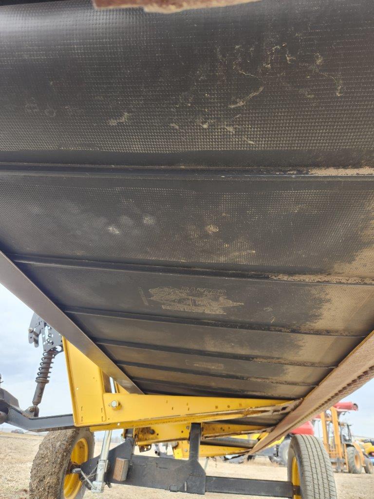 2014 New Holland SPEEDR200 Windrower