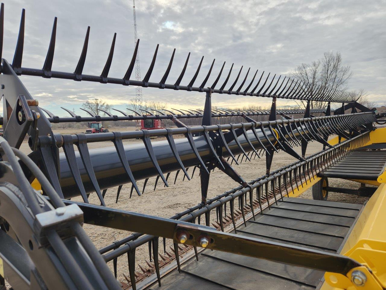 2014 New Holland SPEEDR200 Windrower