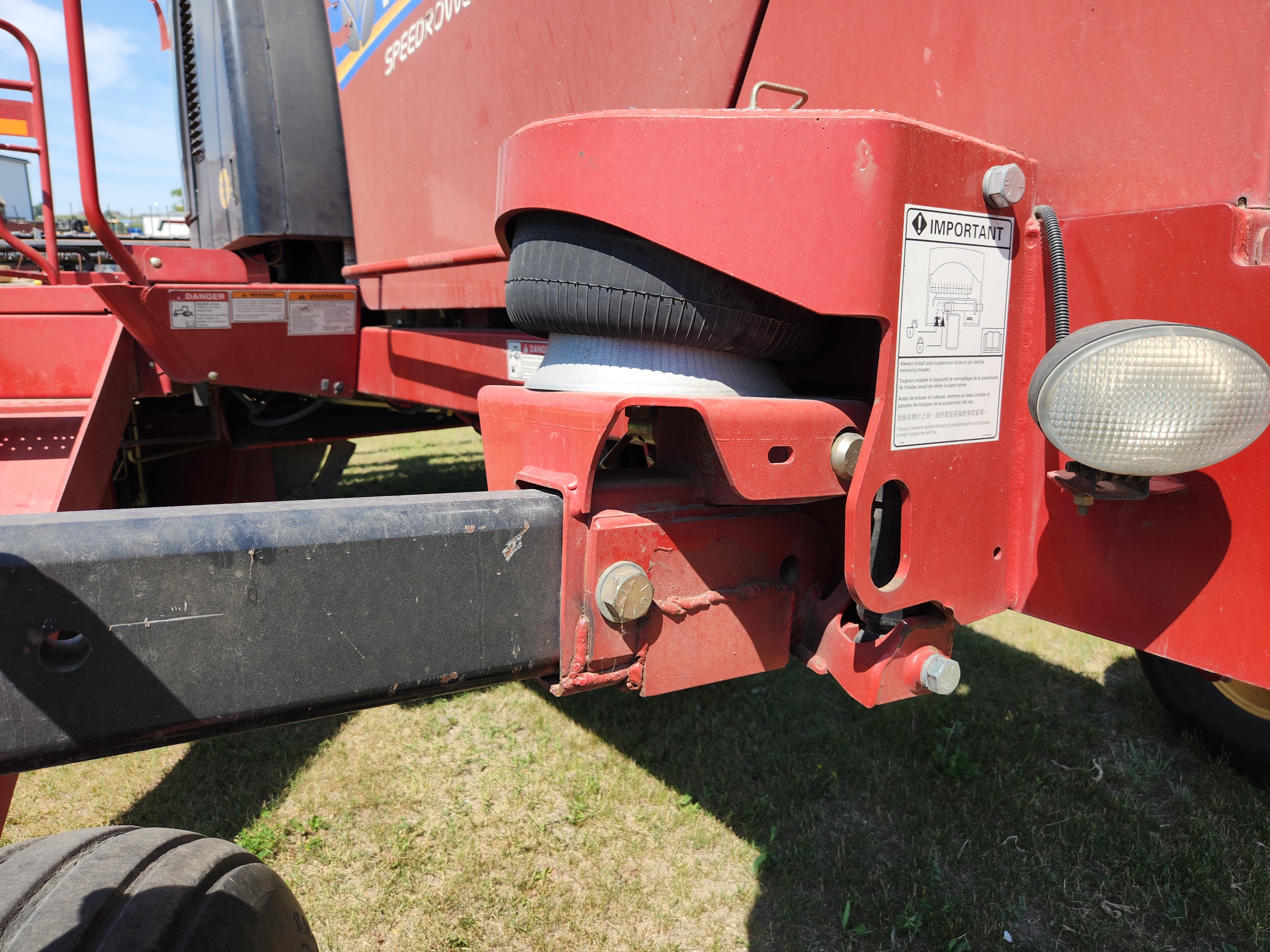 2014 New Holland SPEEDR200 Windrower