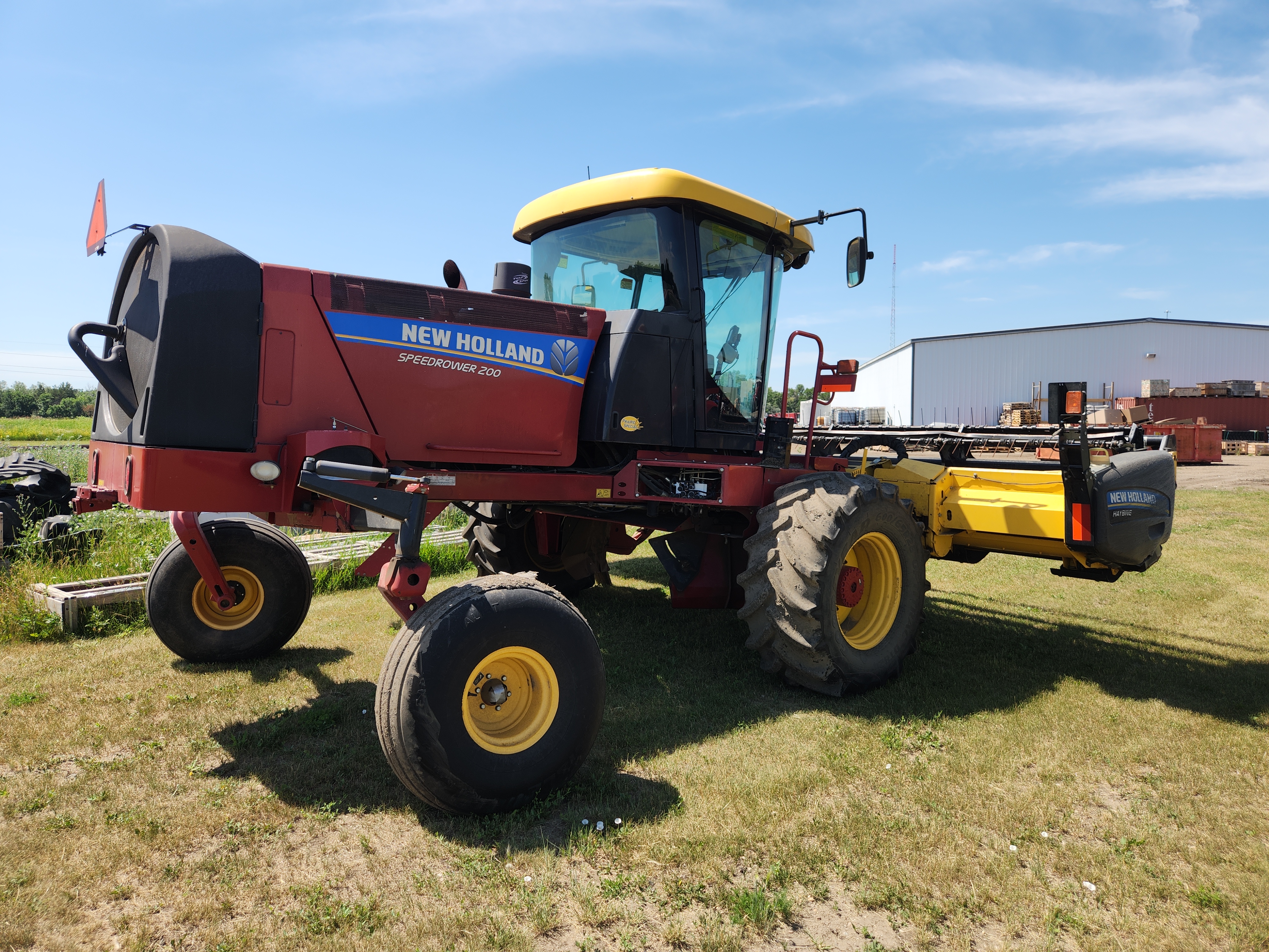 2014 New Holland SPEEDR200 Windrower