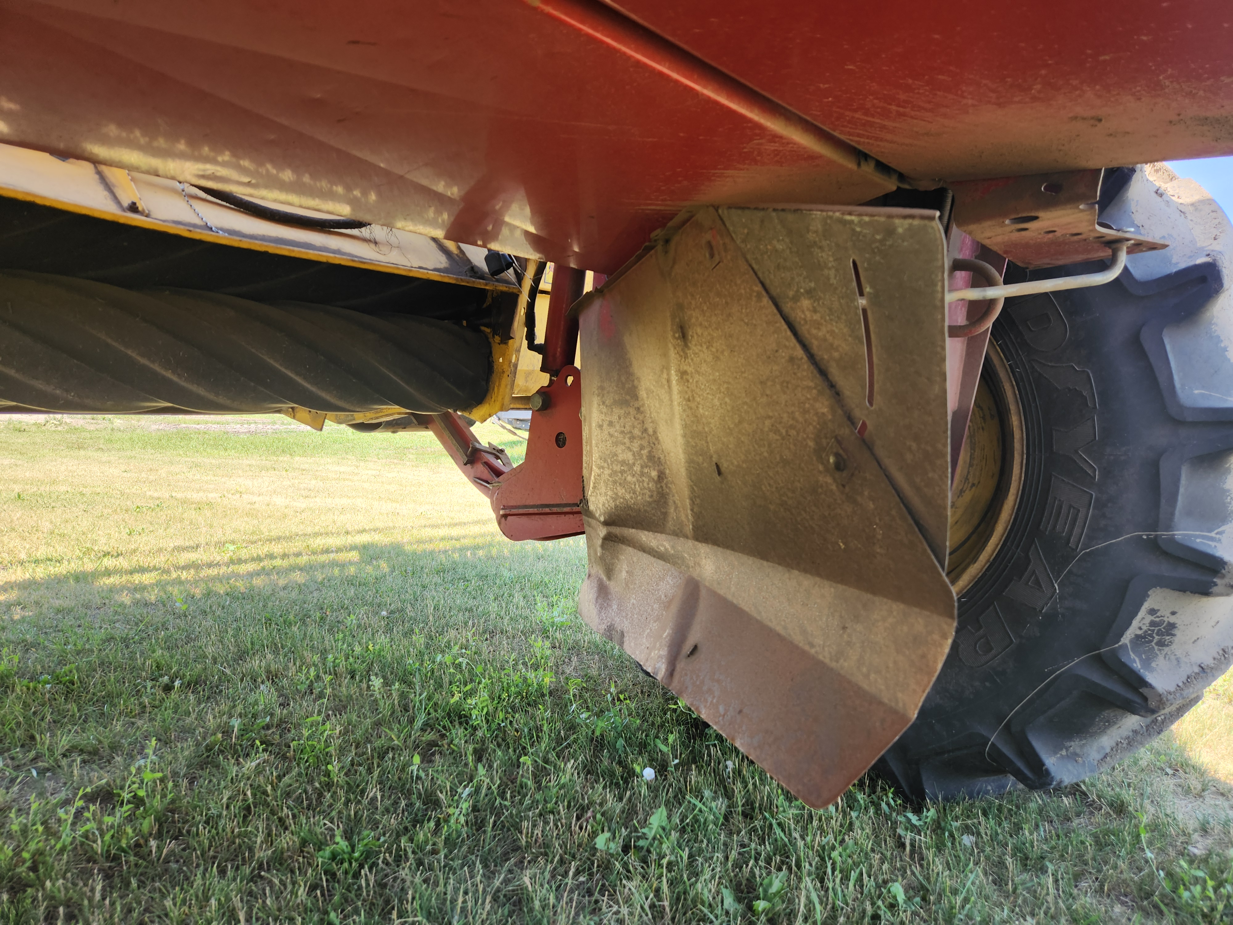 2014 New Holland SPEEDR200 Windrower
